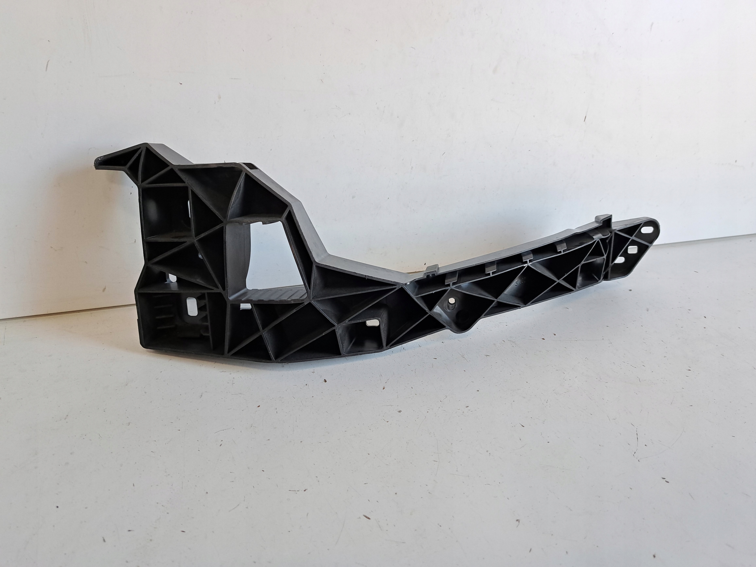 81A807183 - AUDI Q2 задний фонарь левый передний 81A805607C