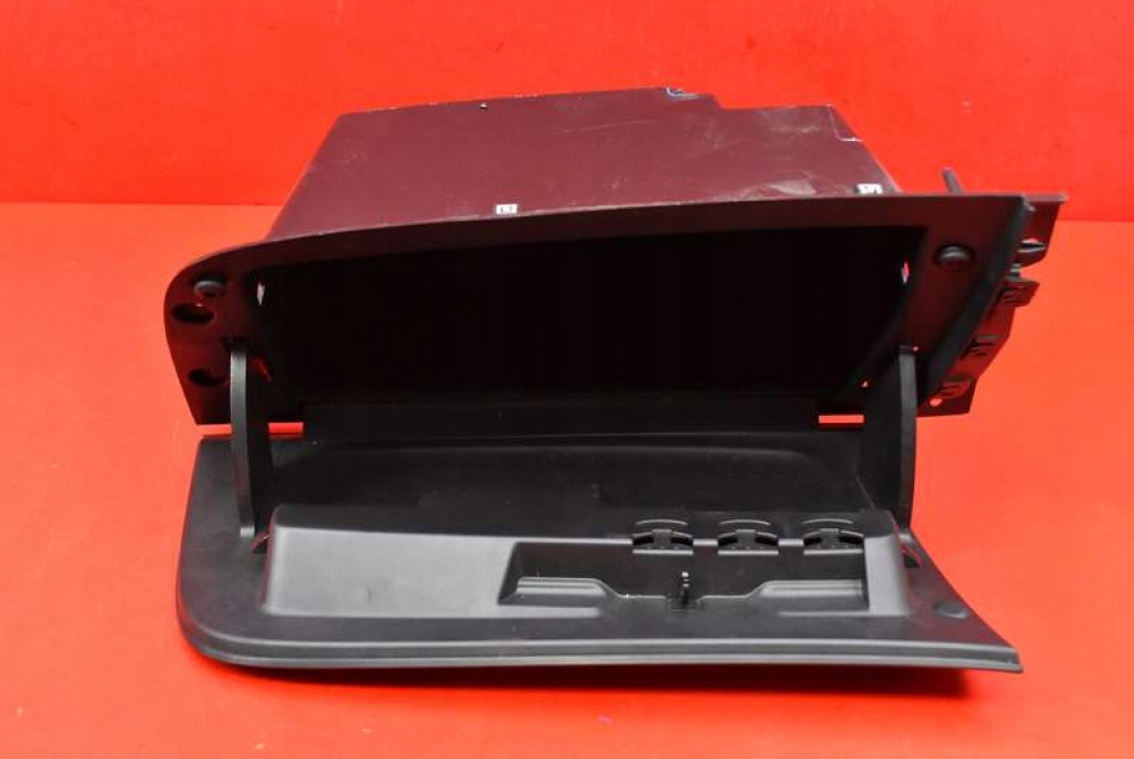 бардачок пассажира европа 39046539 opel Astra 5 V k 15-20