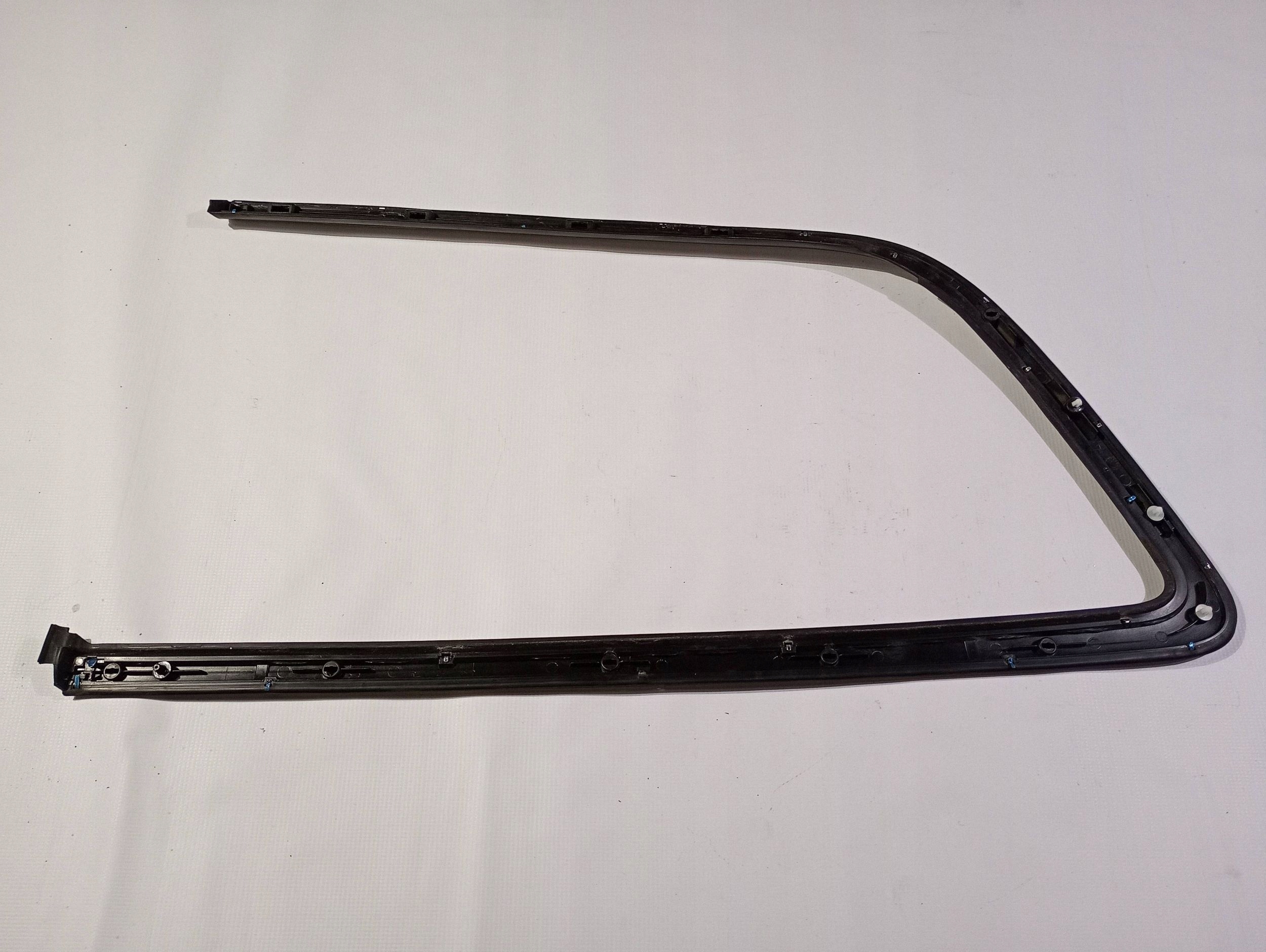 moulding frame Chrom windows left rear part Chrysler Pacifica 2021