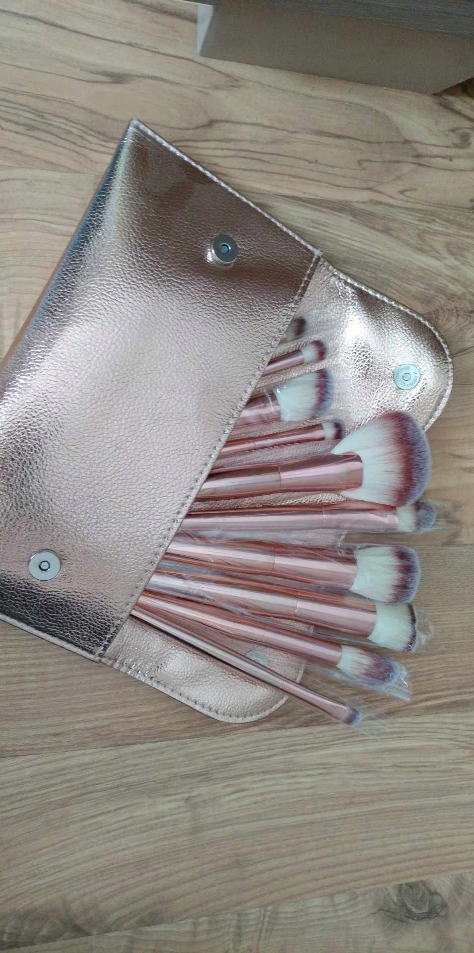Zestaw pędzli do makijażu Oriflame syntetyczne włosie