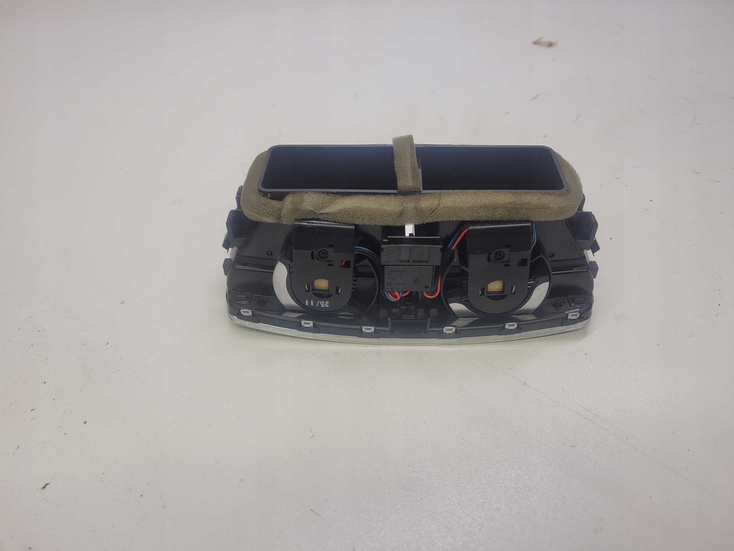 grid air conditioning devices rear part AUDI A8 D4 4H0819203B
