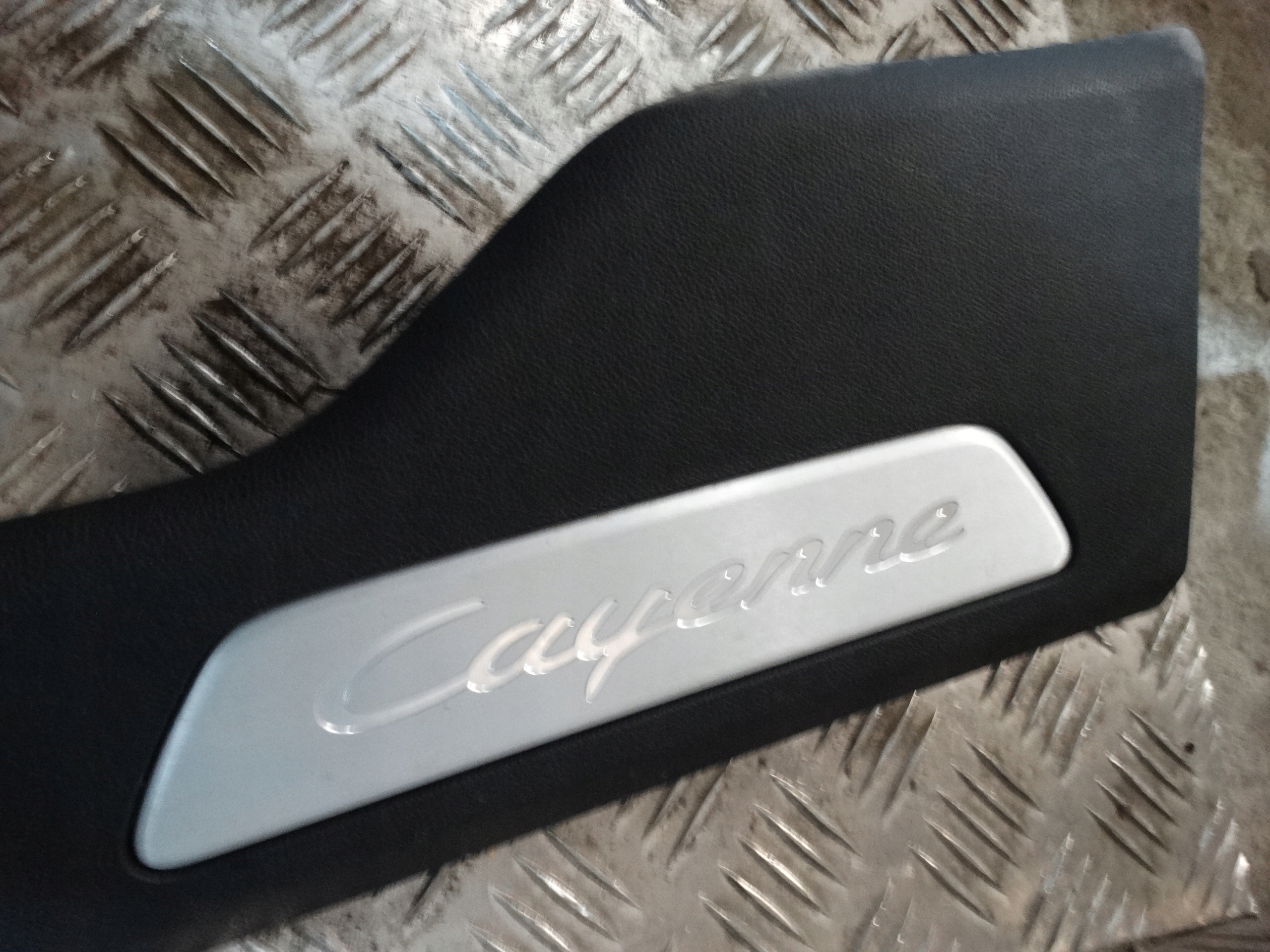 moulding cap threshold left PORSCHE CAYENNE 9Y 1