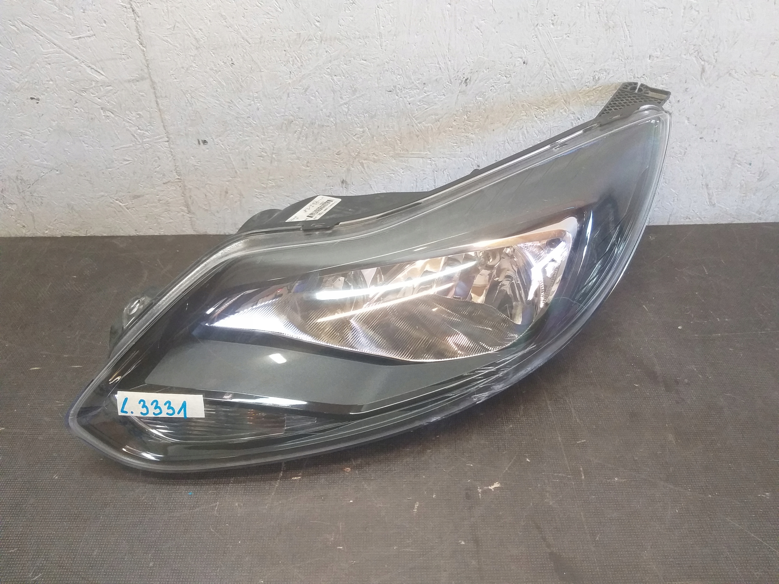 ФАРА ПЕРЕД ЛІВА FORD FOCUS Mk3 11-14 Bm51-13w030-КЛ