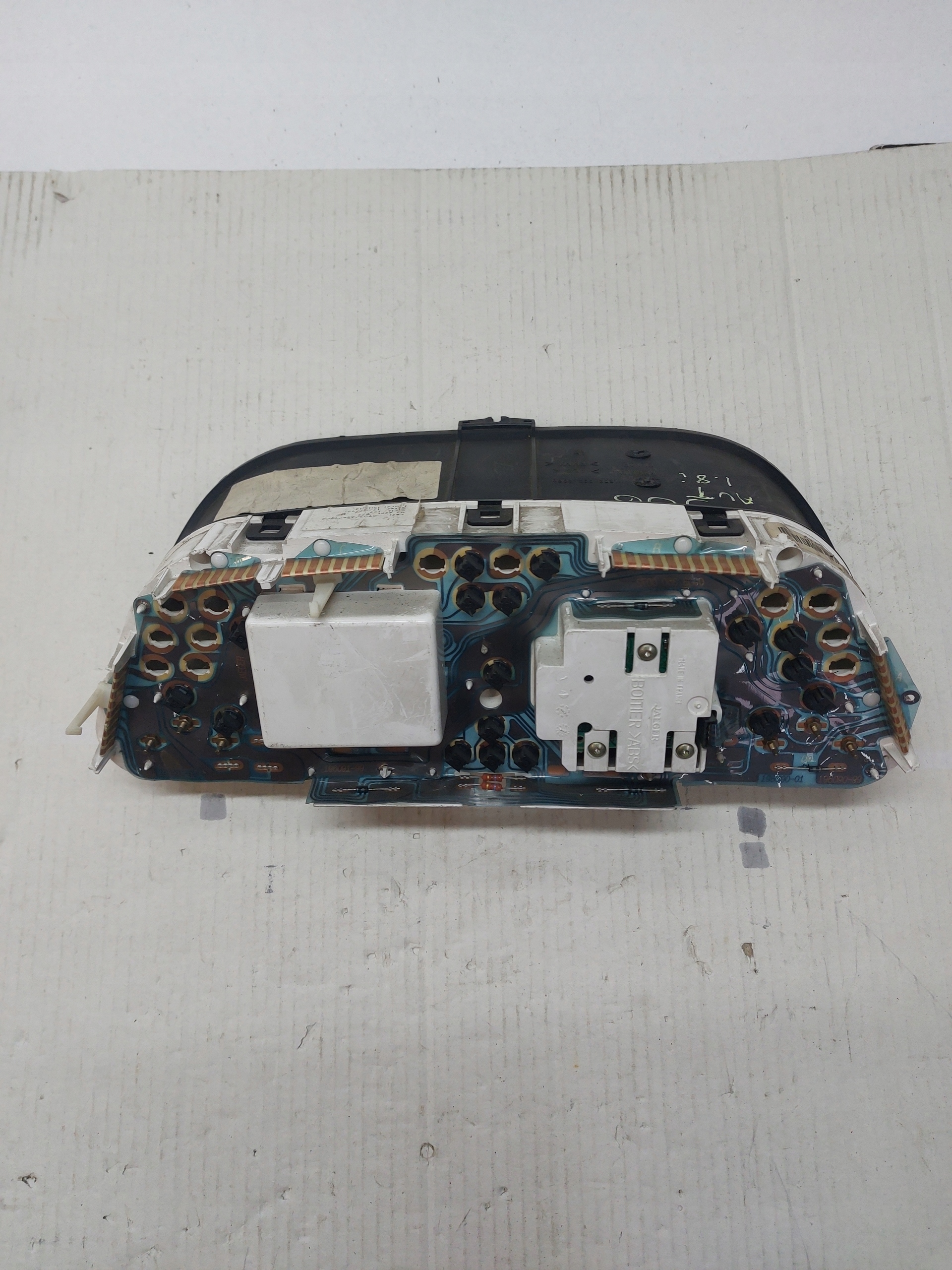 dials dials PEUGEOT 306 1.8 petrol 09033502031