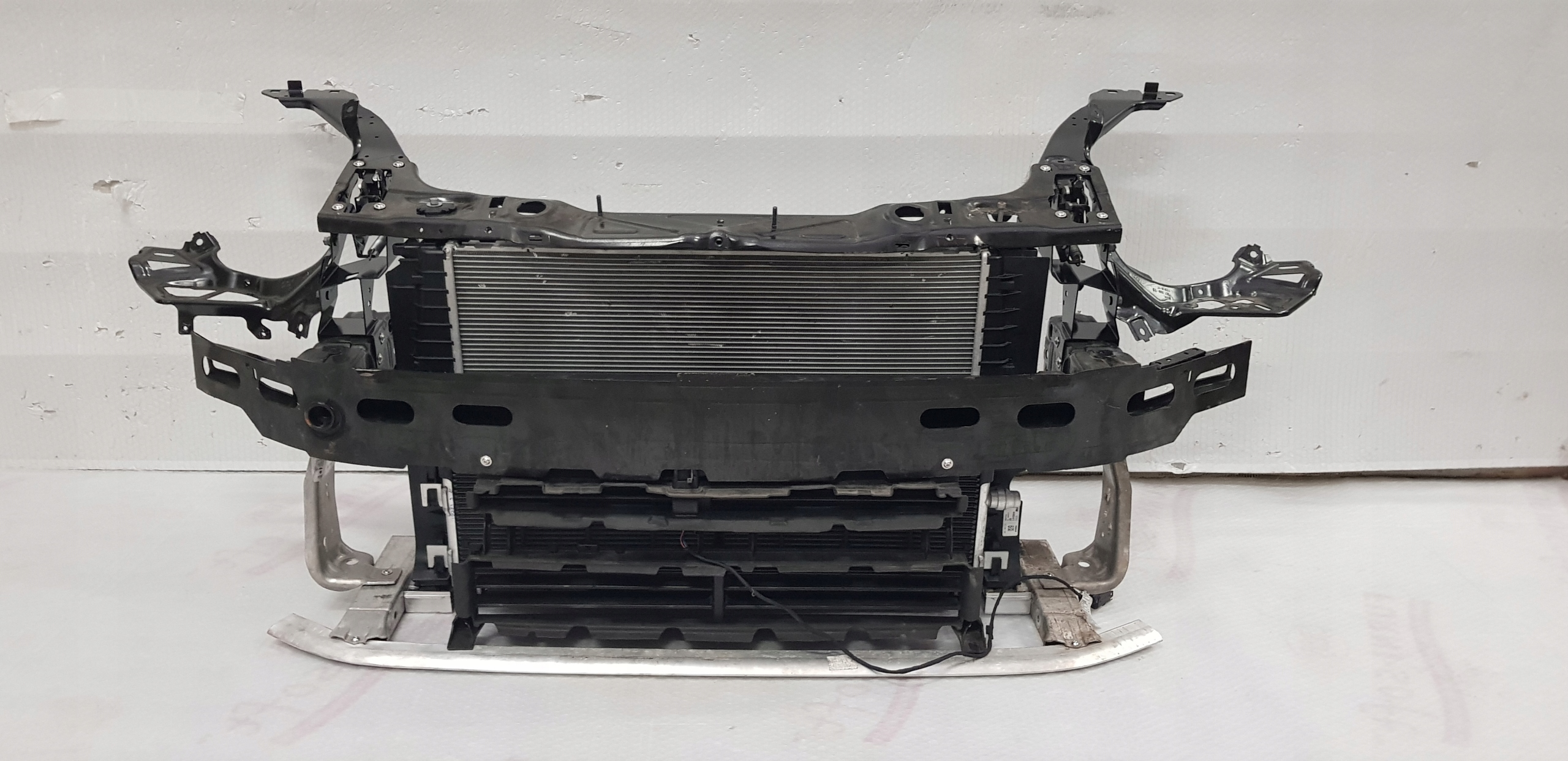 PAS PRZEDNI WZMOCNIENIE BELKA CHŁODNICE MINI COOPER F56 SE ELEKTRYK BEV