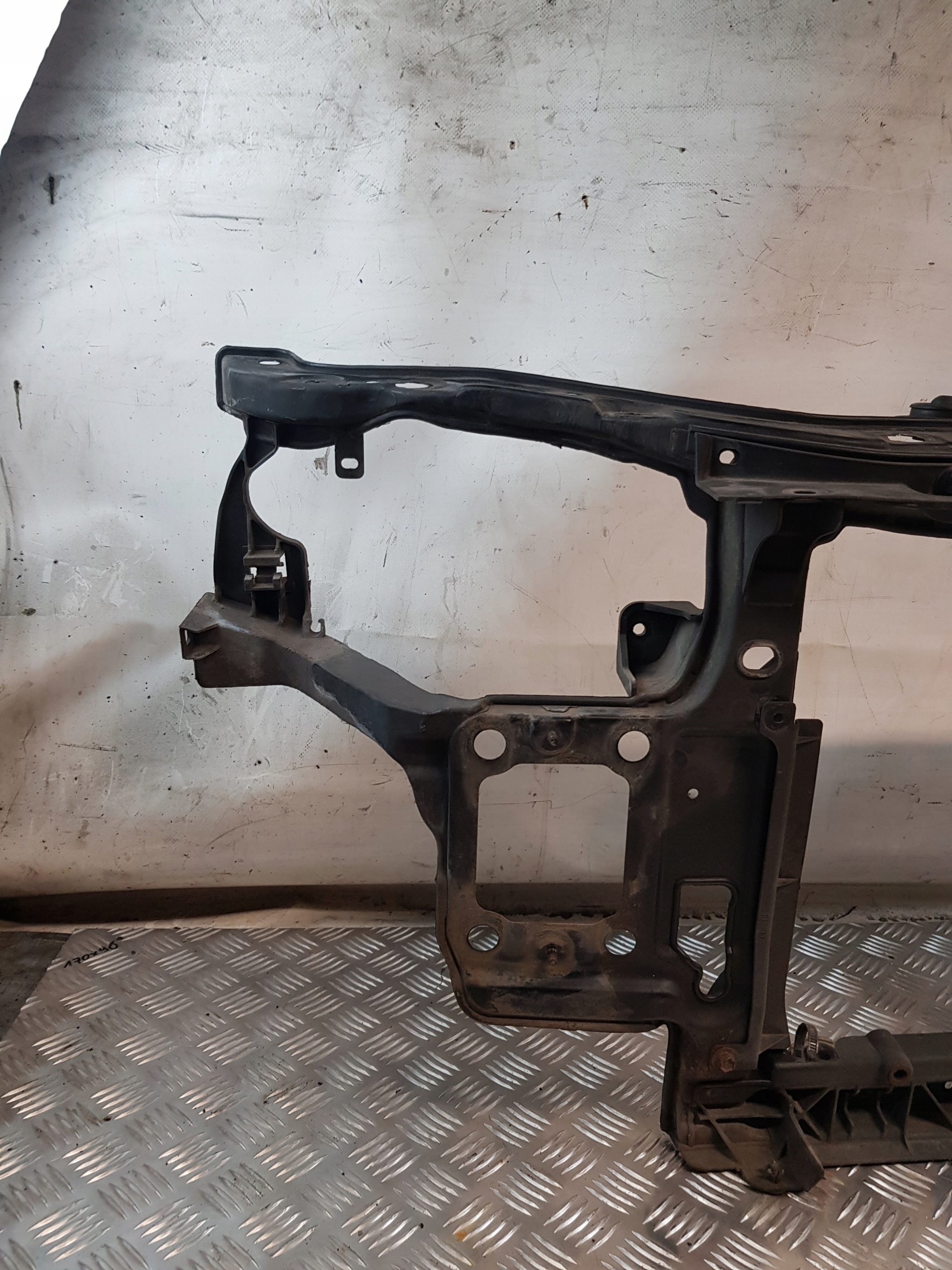support panel for radiators pillar + bonnet latch lock KIA CERATO and