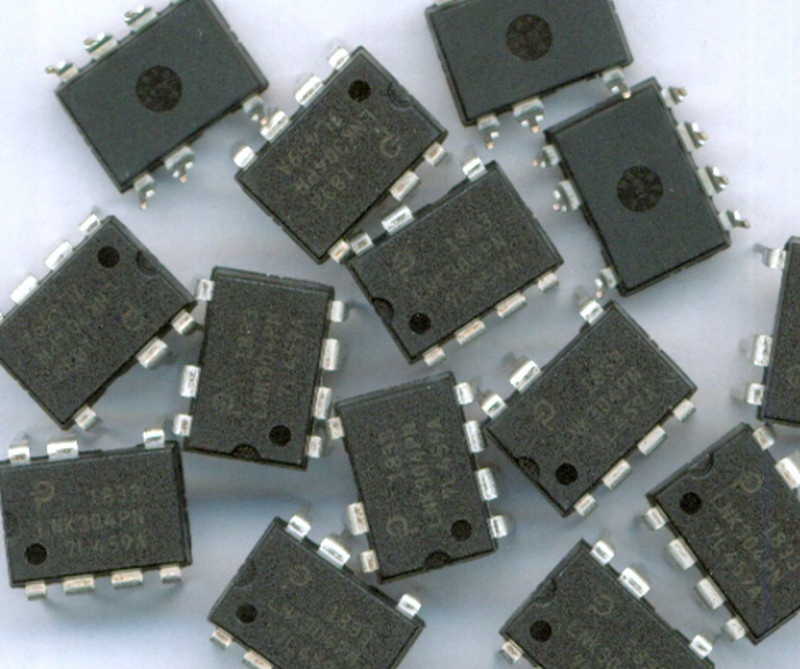 LNK304PN STABILIZATOR 170 MA DIP-8B (7-PIN) Kod producenta TL01