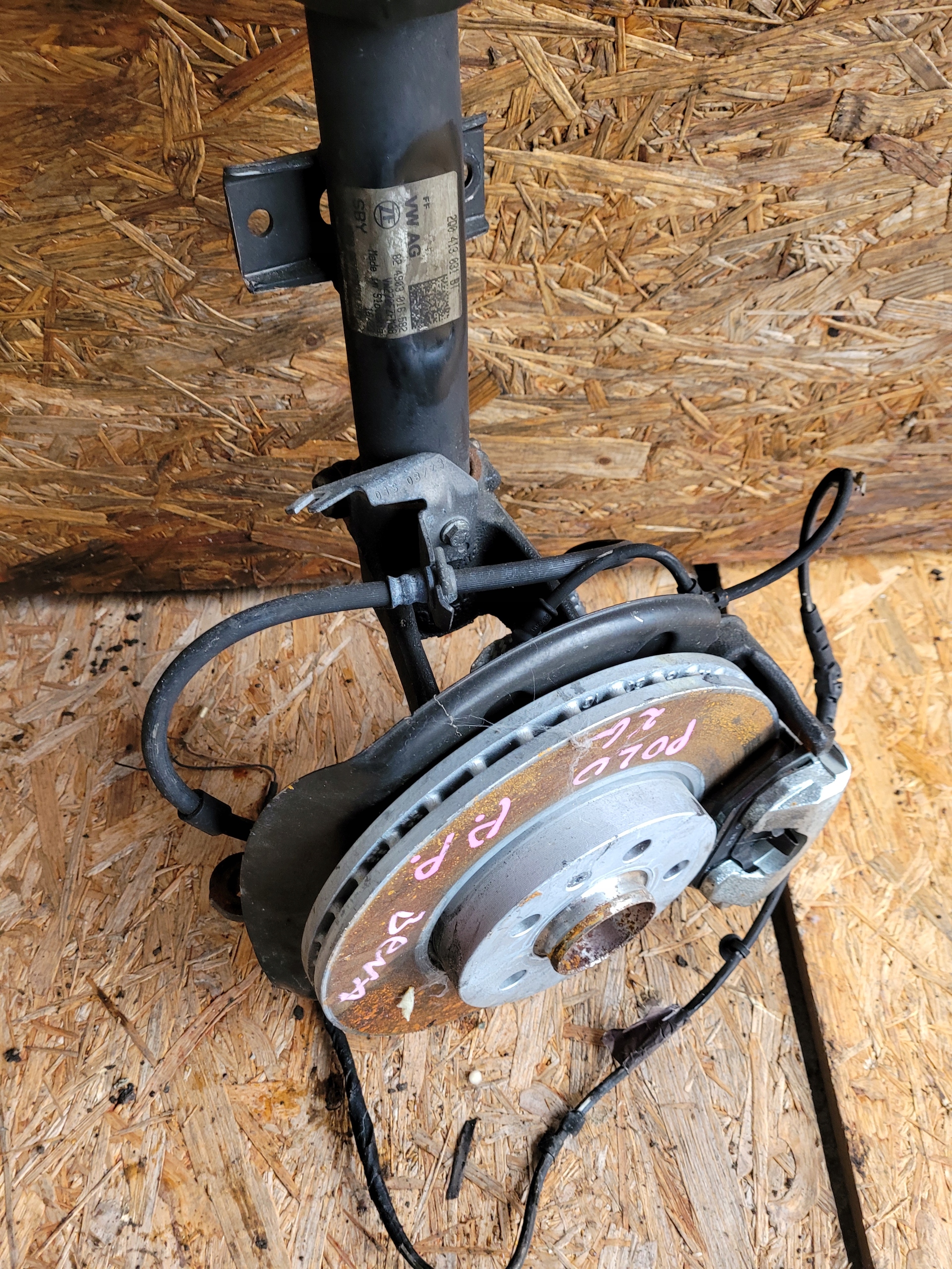 McPherson swing right VW VOLKSWAGEN POLO 2G petrol