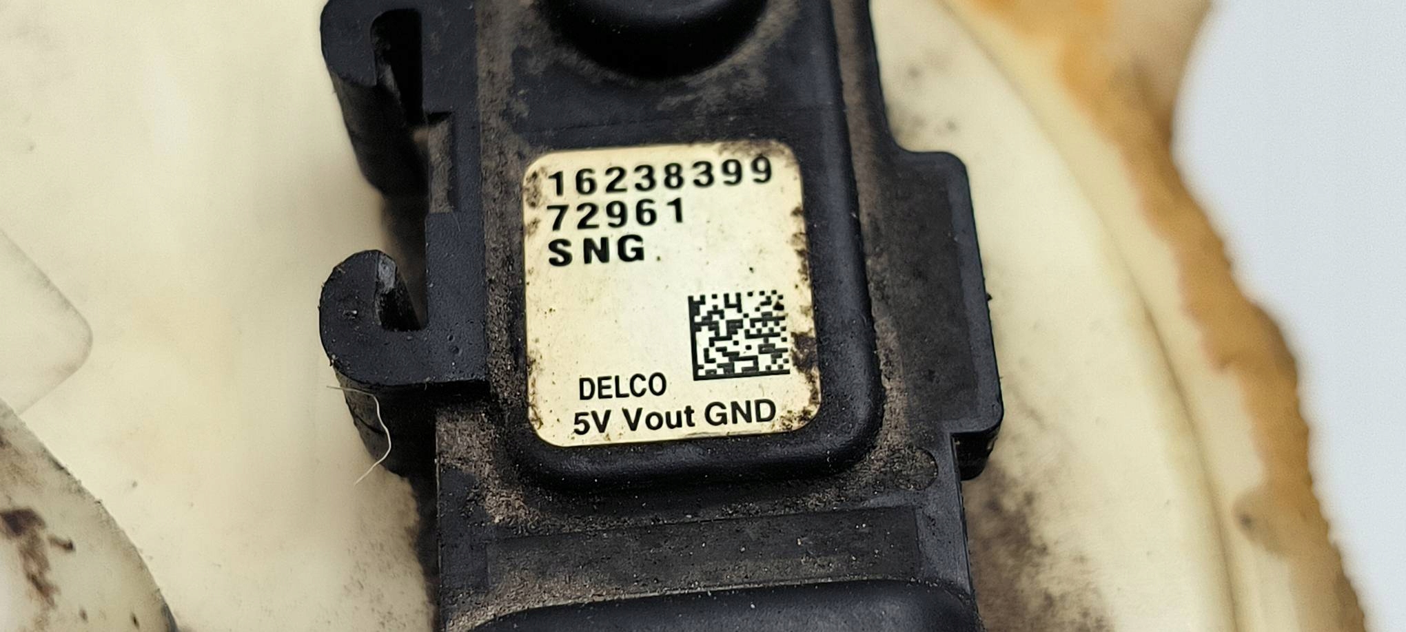 pump fuel 25865361 4.6 CADILLAC DTS