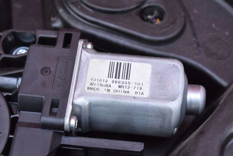 window regulator right rear part 913951 VOLVO XC70 2 II 07-13