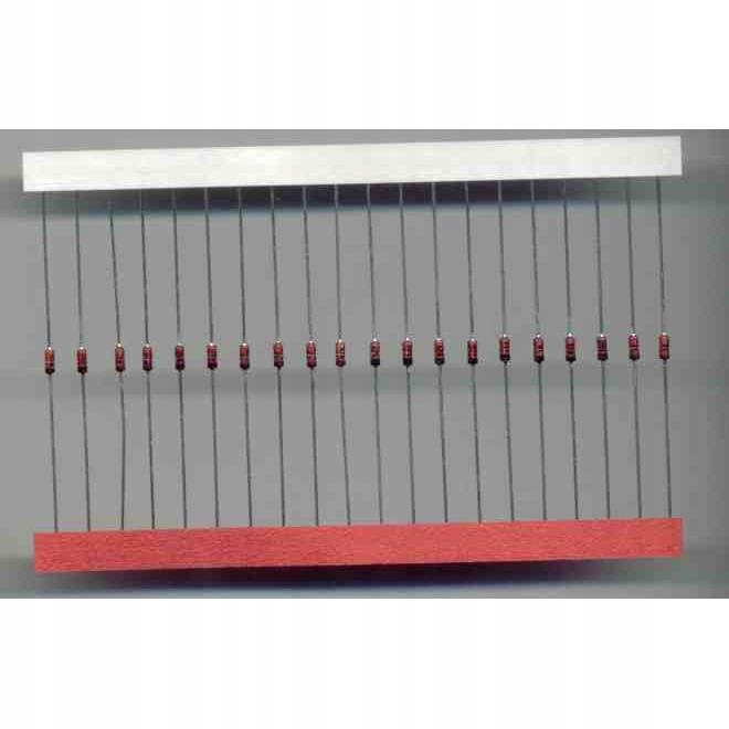 Dioda zenera 0,8v 0V8 0.5W DO35 BZX55C x50