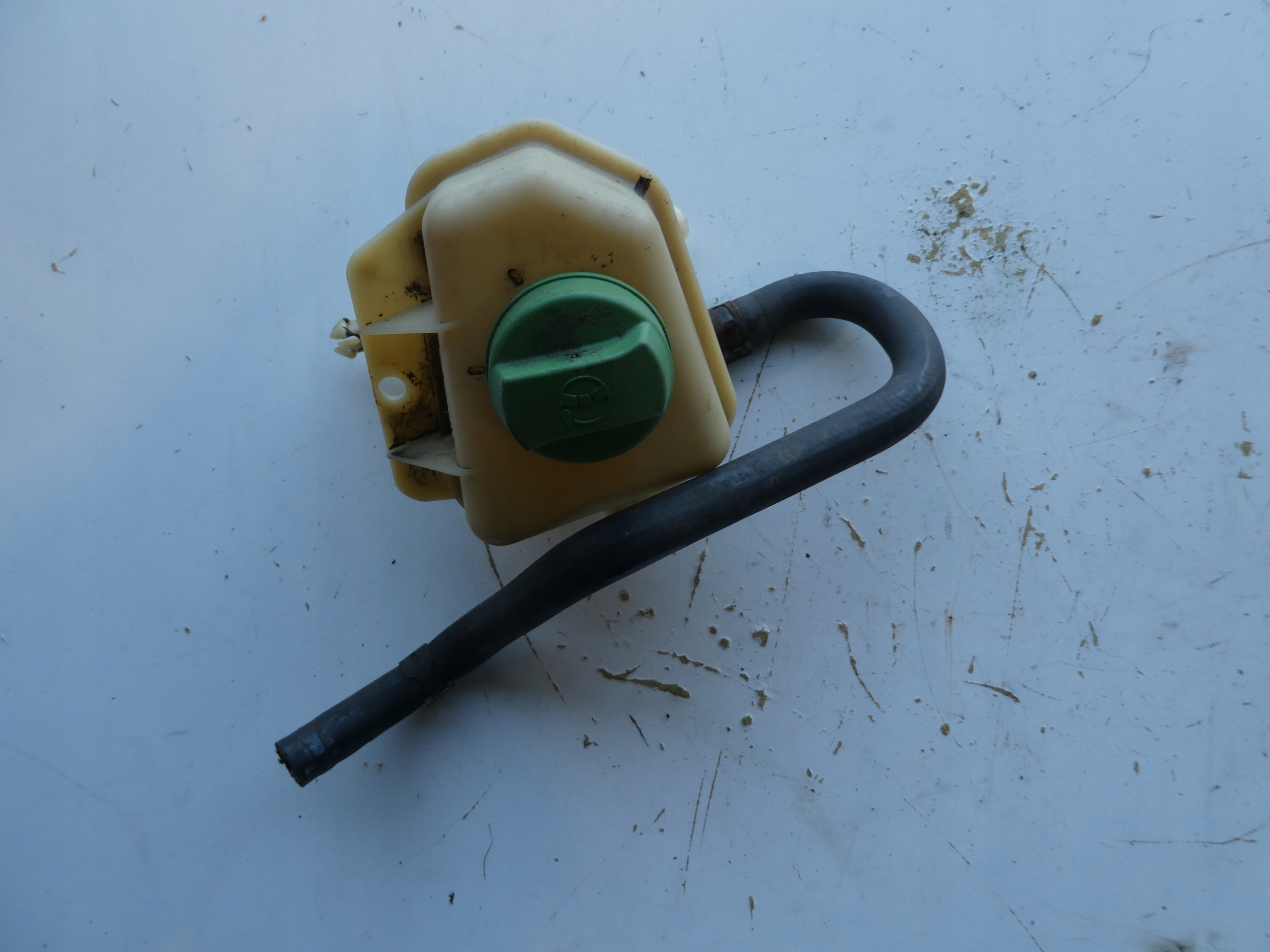 VW T5 water tank 7H0422371A