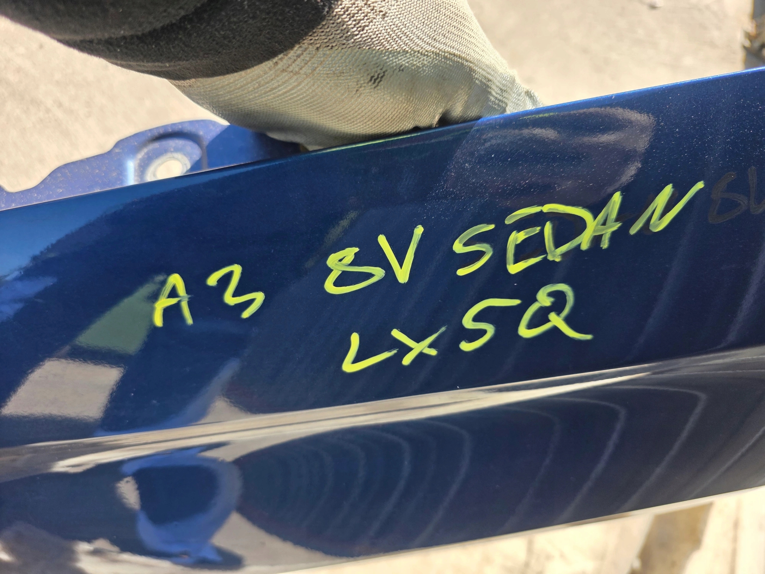 fender left front AUDI A3 8V LX5Q sedan 2011-2018 !!