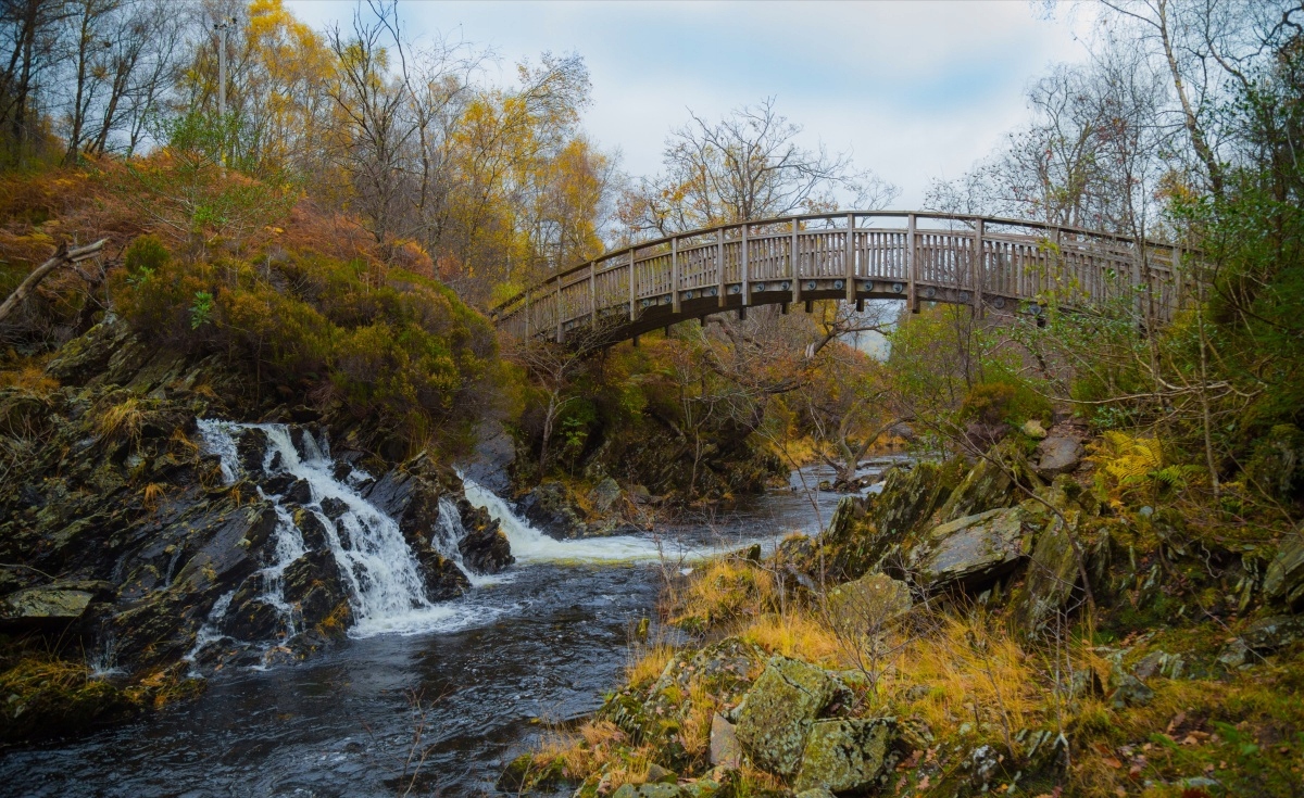 

Fototapeta Flizelinowa Rzeka Szkocja 416x254
