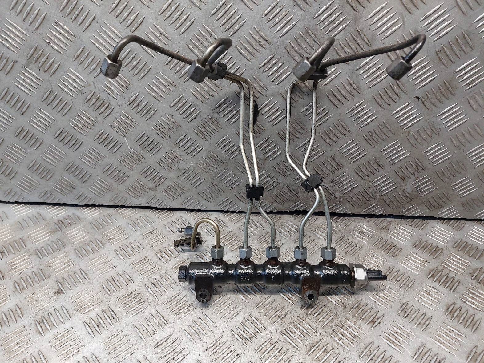 Rampe injection FORD C-MAX et 1.6 TDCI 9654592680