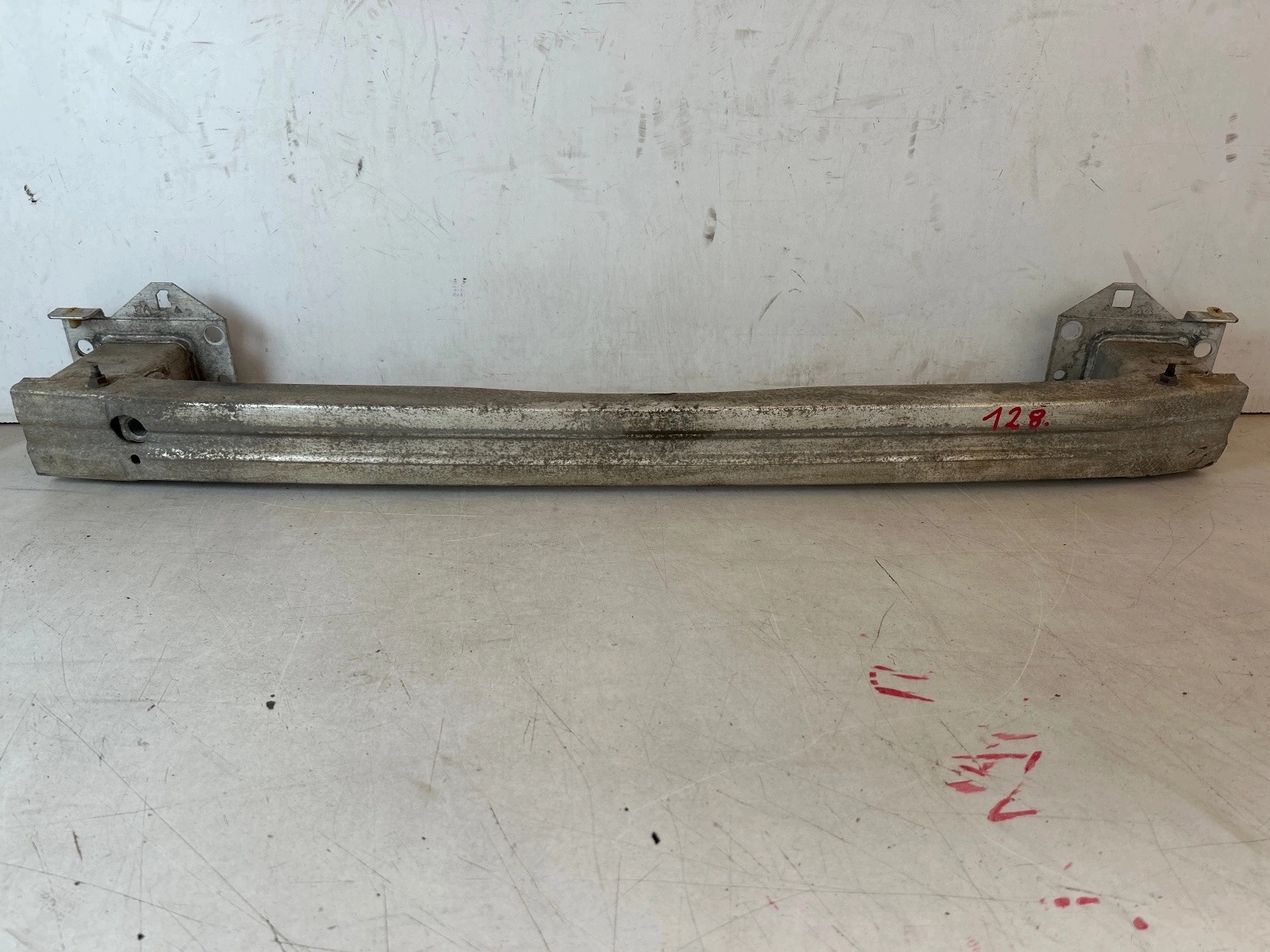 sider pillar of a bumper front Citroen C4 DS4 II B7