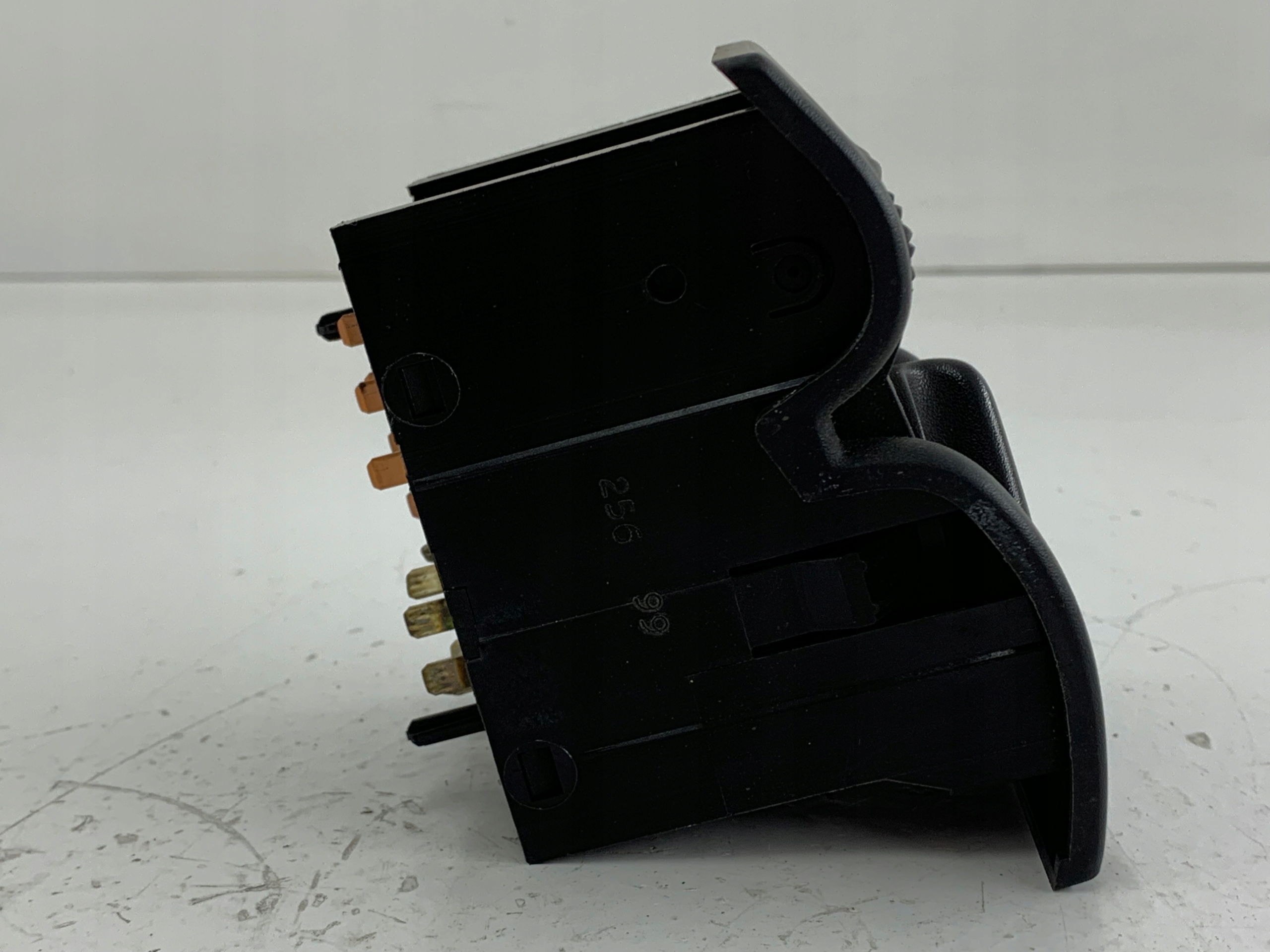 OPEL VECTRA B light switch 09228134