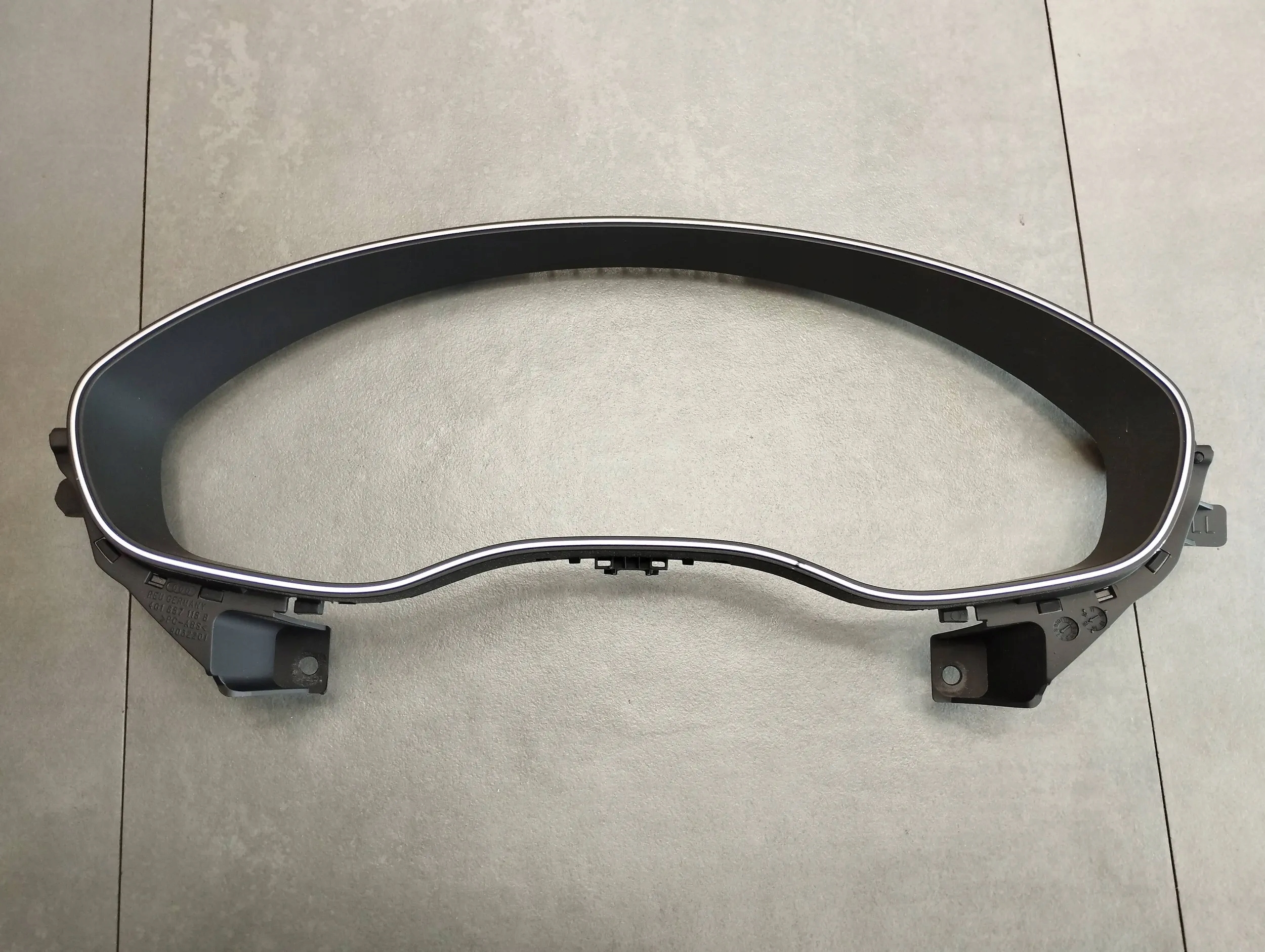 AUDI A6 C7 instrument panel frame 4G1857115B