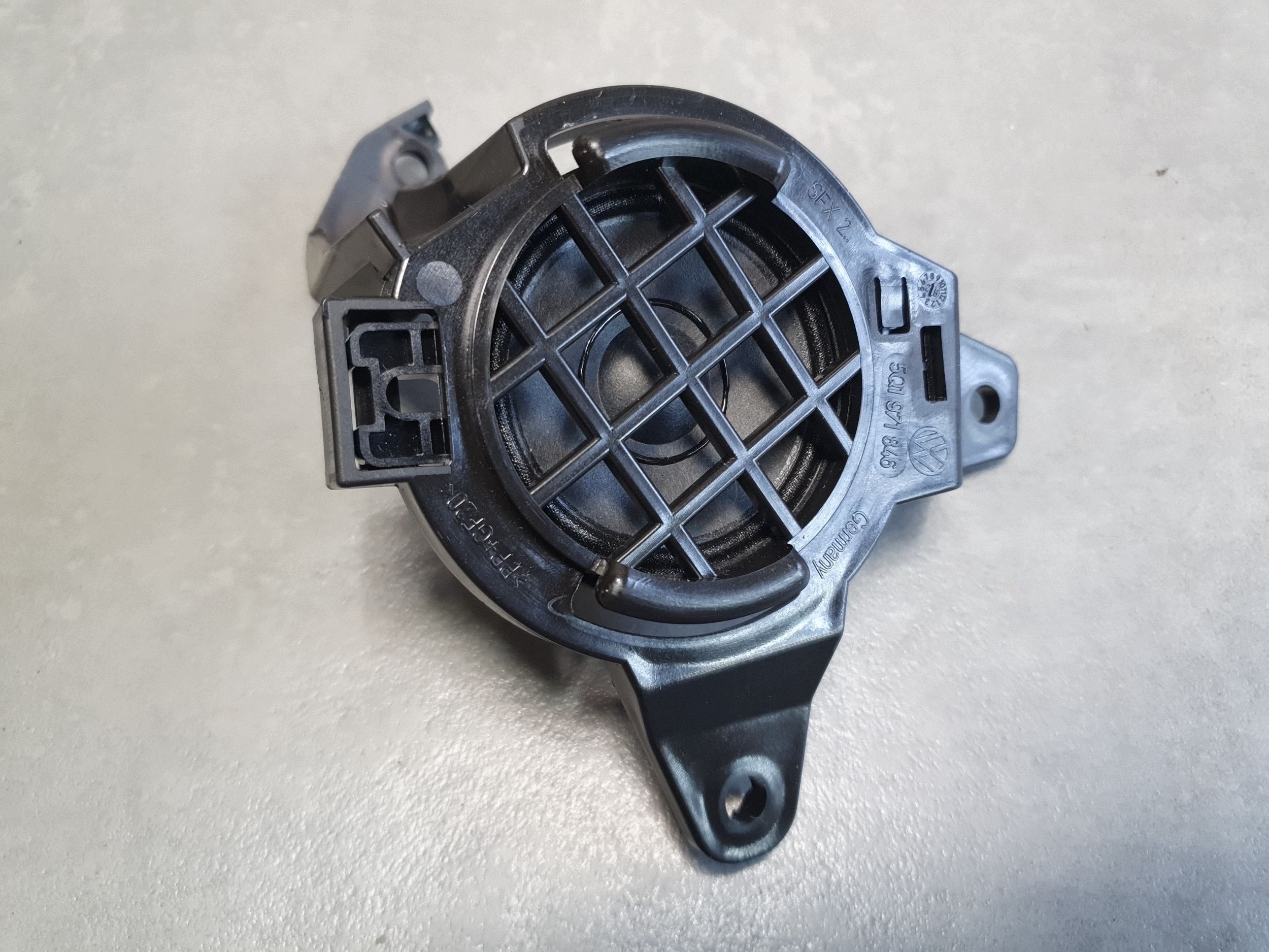Audi A3 8Y speaker centralny 4M0035454A