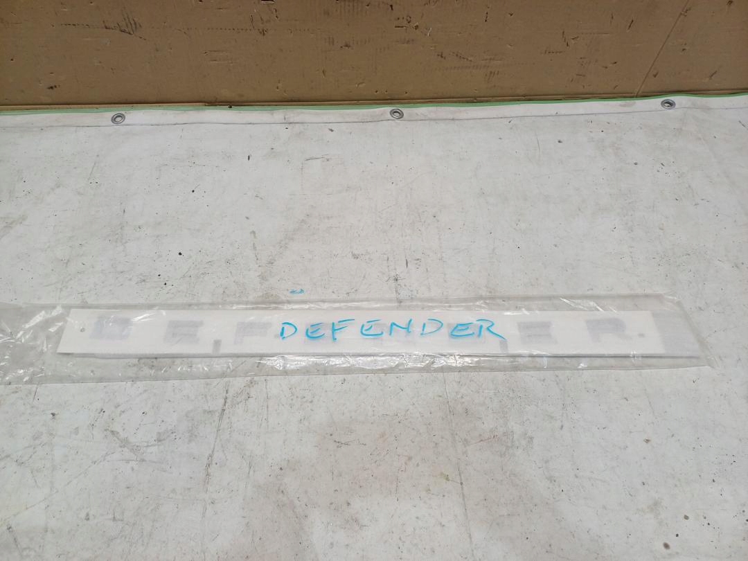 EMBLEMAT DEFENDER LAND ROVER DEFENDER LR130854