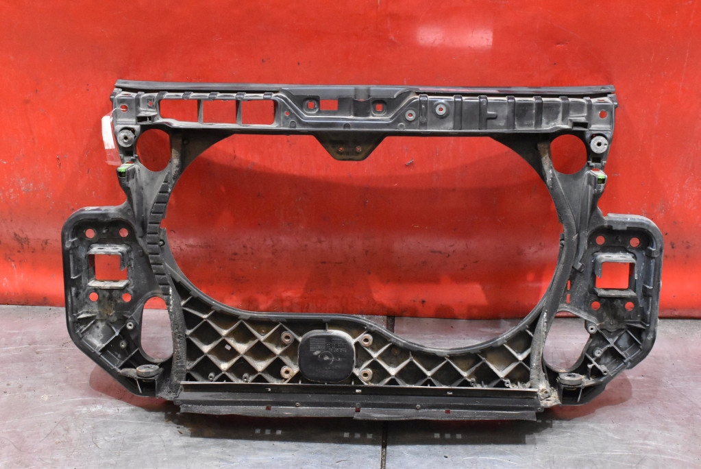 support panel for radiators pillar AUDI A6 C6 3.2 FSI V6 255 KM 04-08