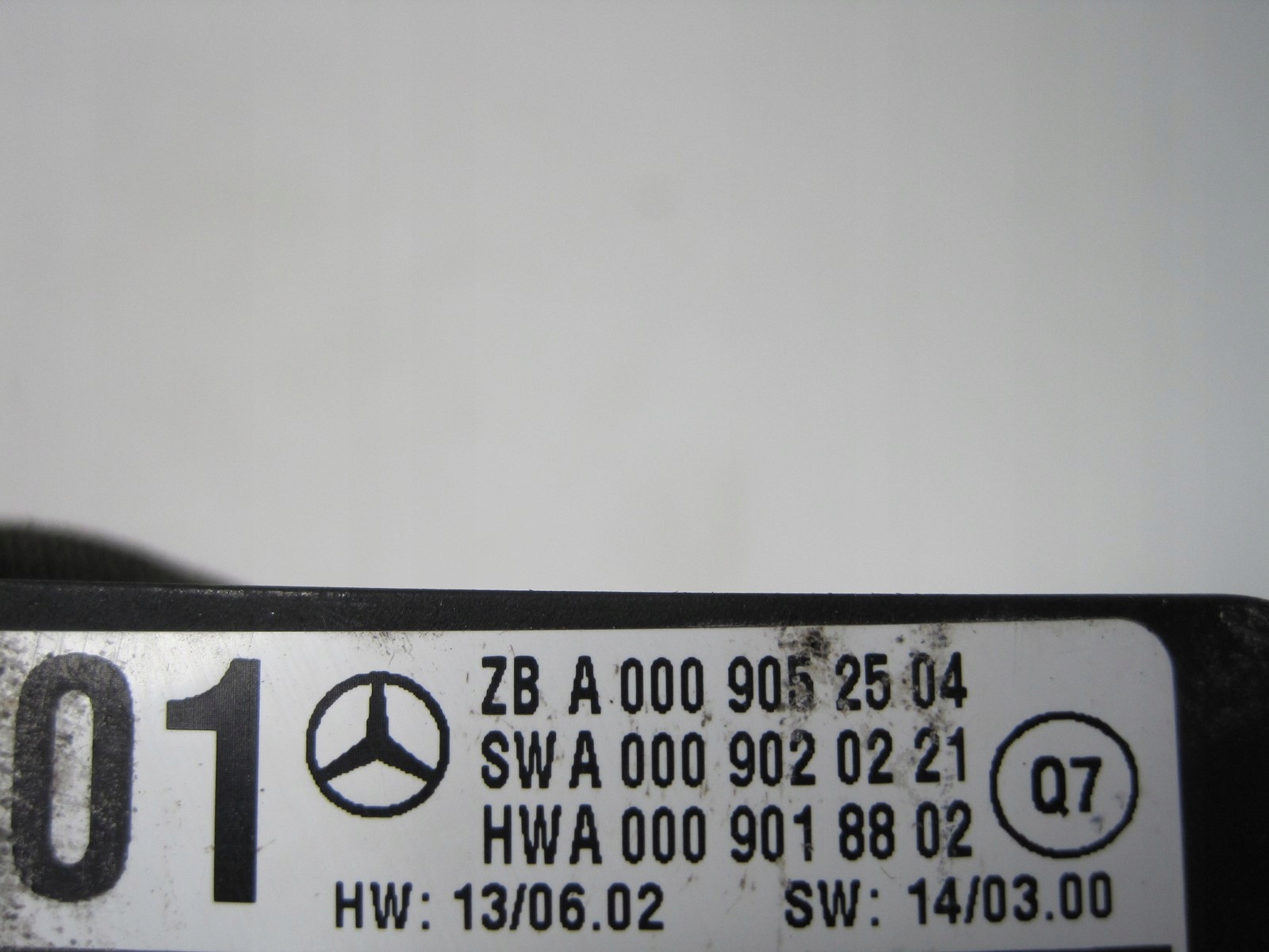 Moduł radar Distronic Mercedes A0009052504 Producent Mercedes-Benz OE