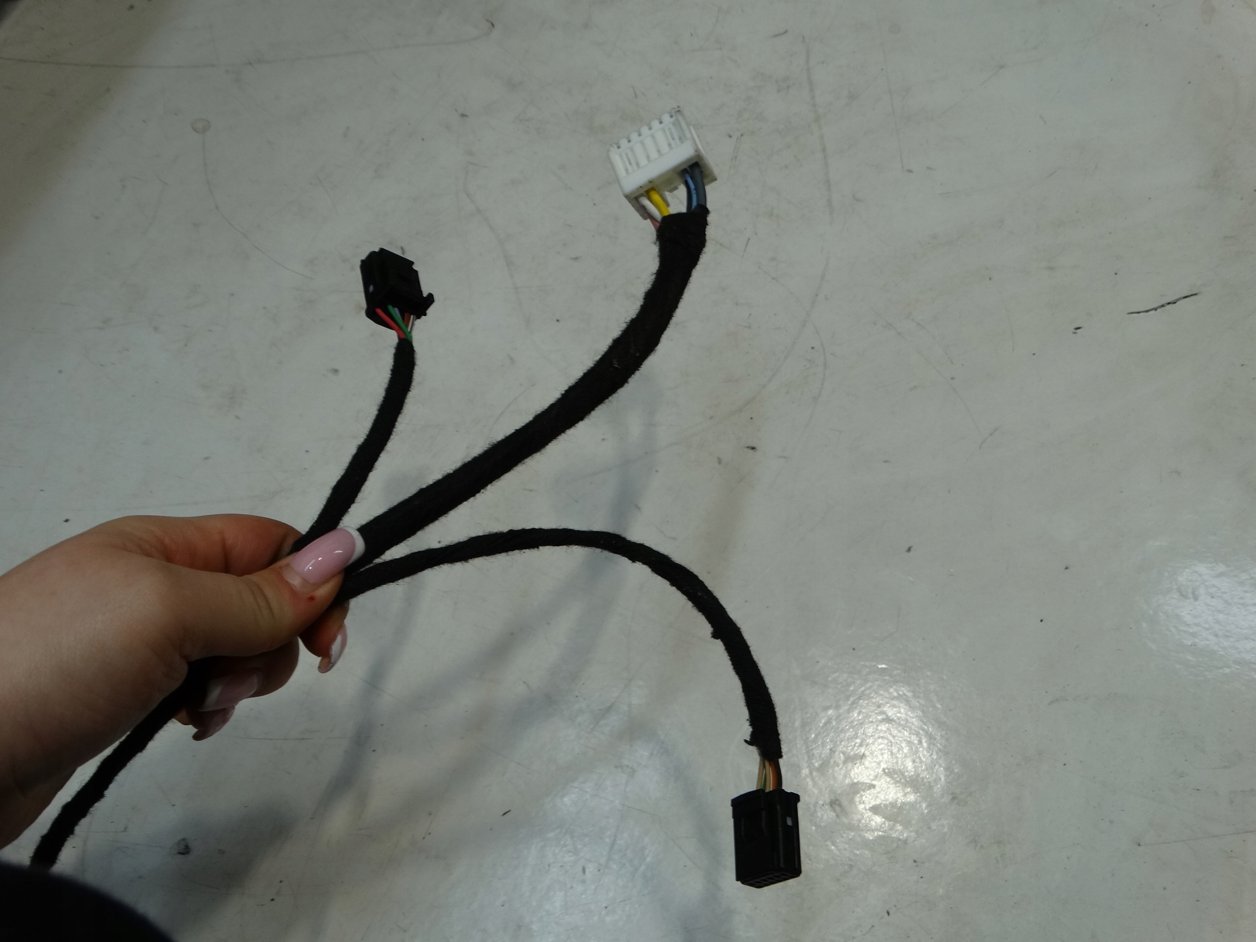 bundle door left front MERCEDES CITAN 2016R. 241259079R