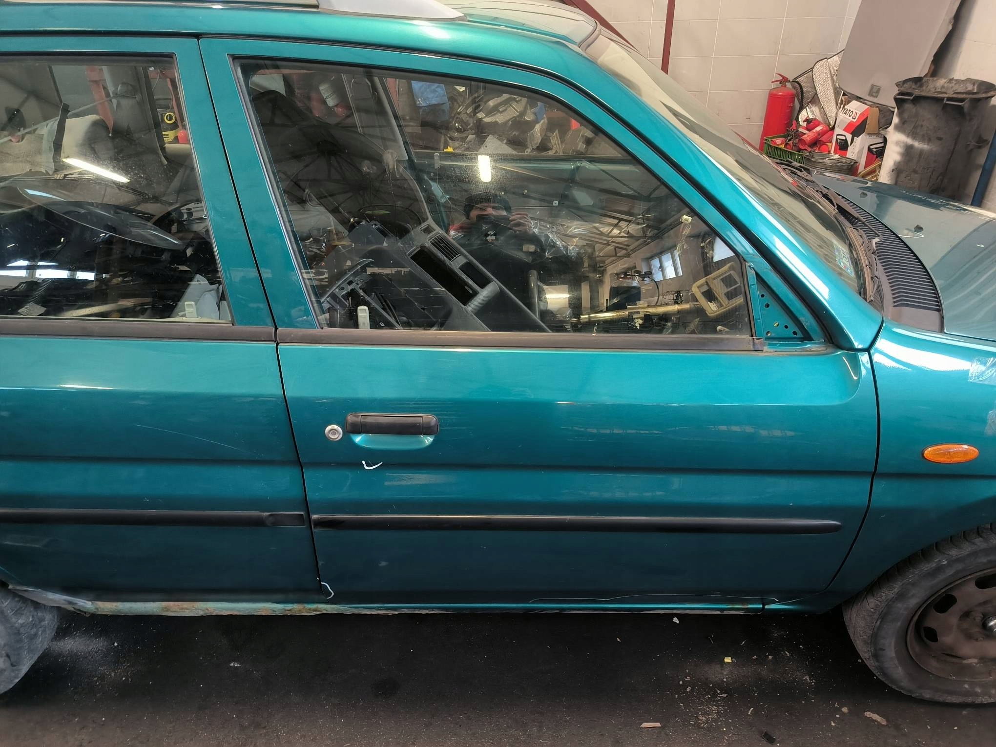 door right front green MAZDA DEMIO and