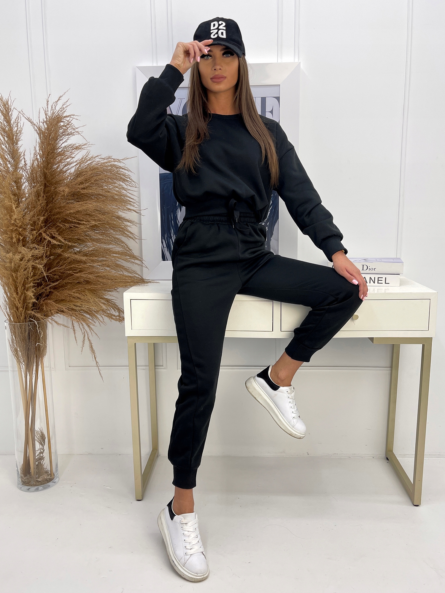 C71 r. L MODNY DAMSKI KOMPLET DRESOWY Rozmiar L