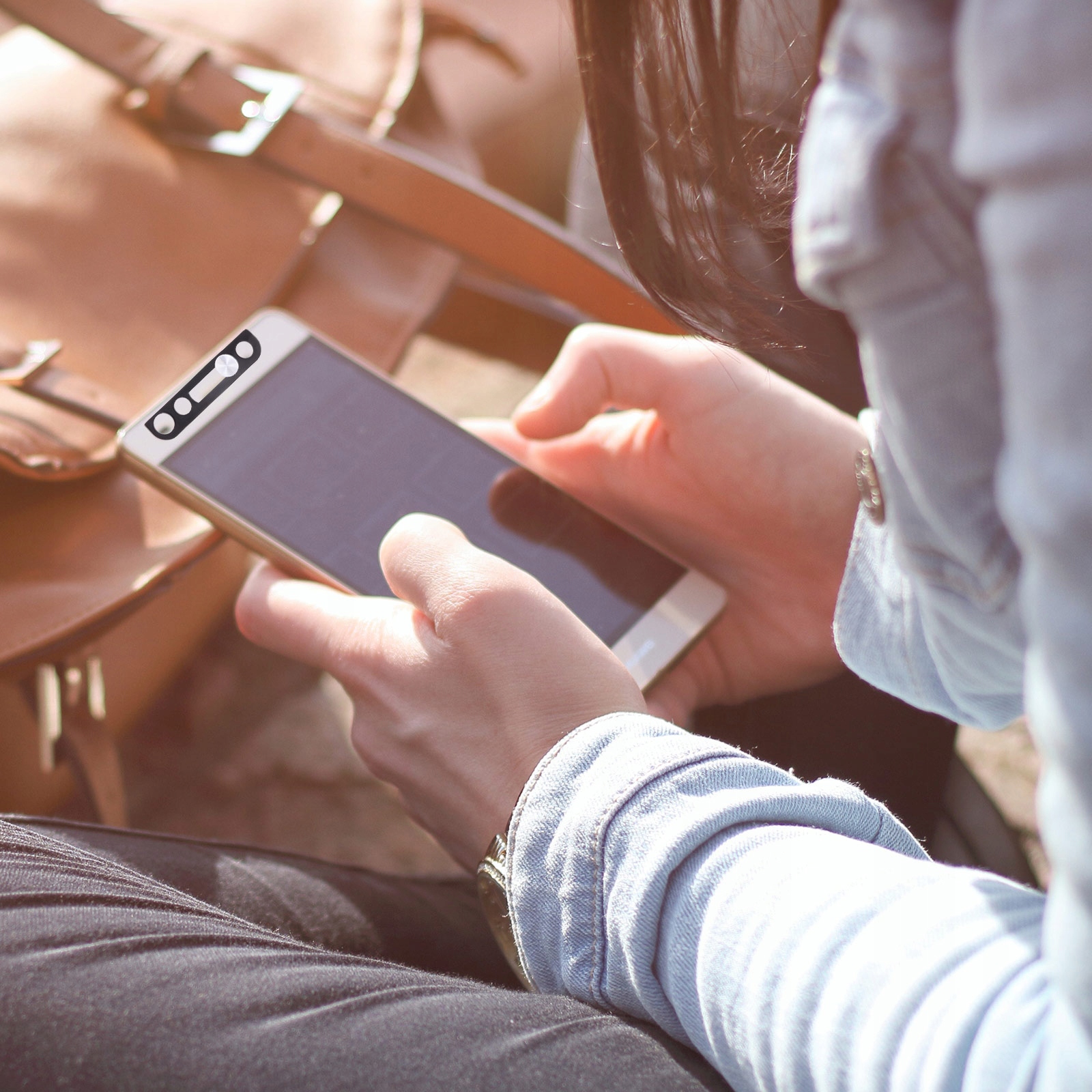 NAKLEJKI NA POKRYWĘ APARATU TELEFON OCHRONNE ETUI DO APARATU Model 35719731