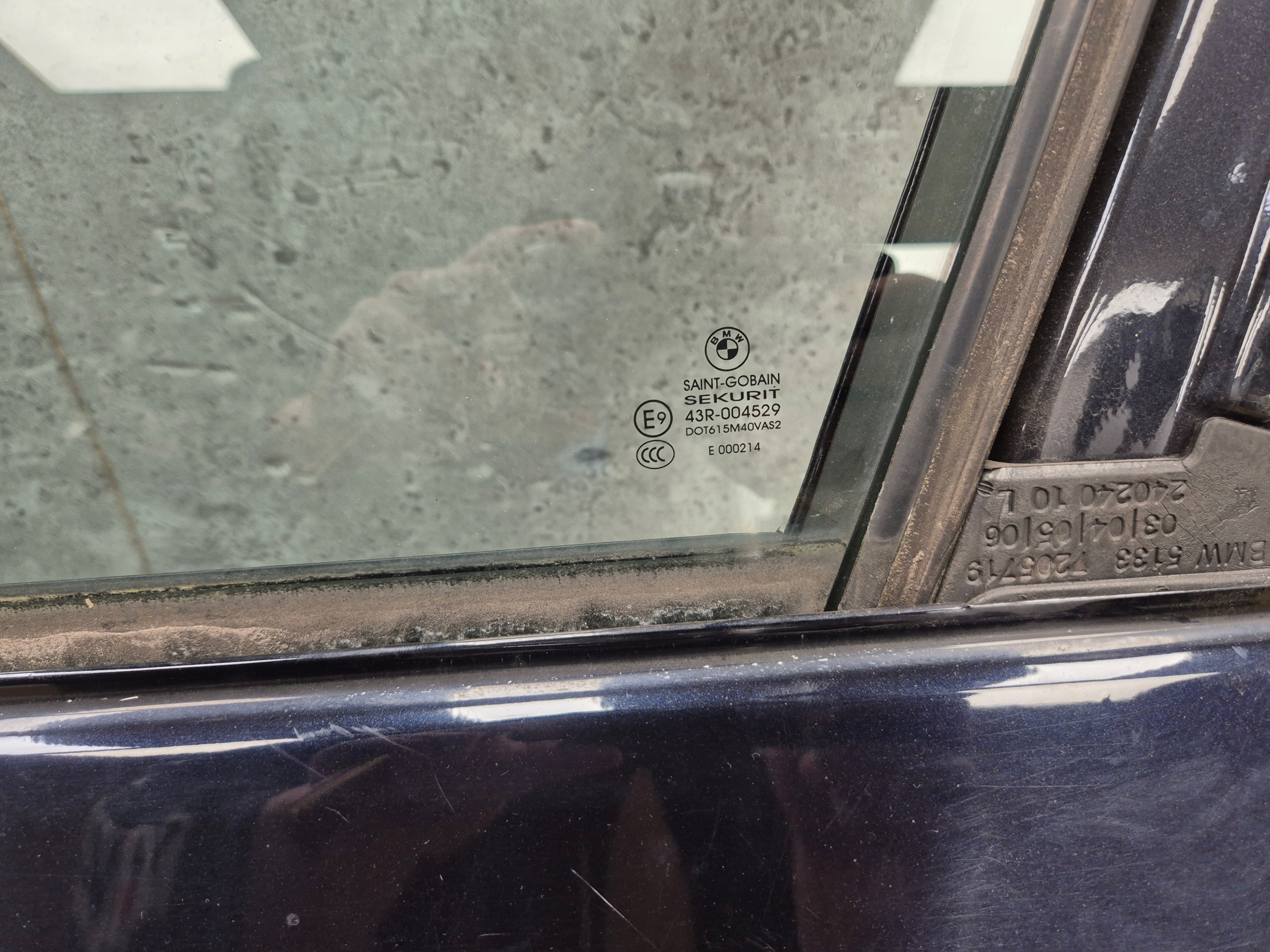 BMW X3 F25 door left front left front 416 CARBONSCHWARZ ORI LAK