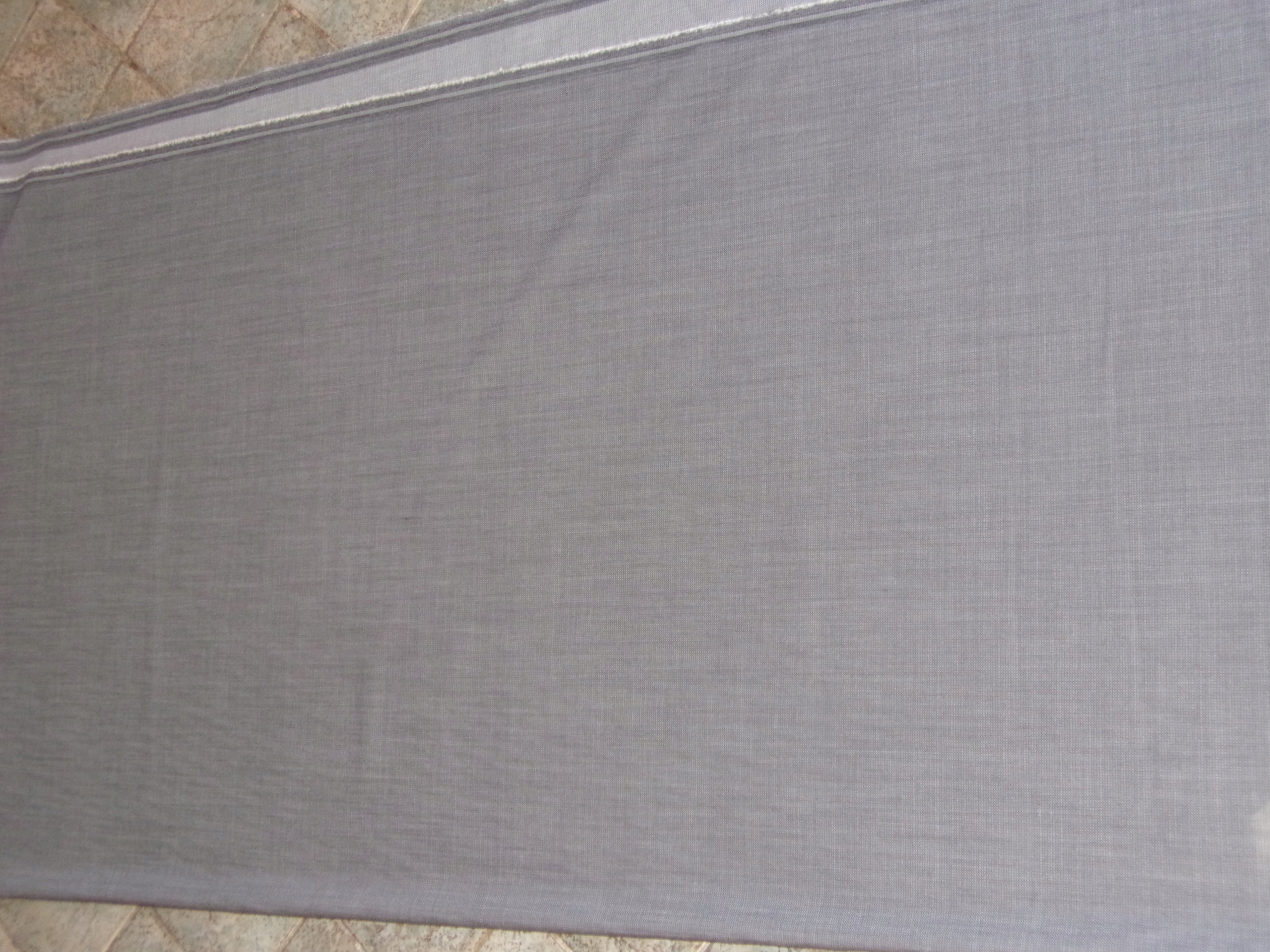 italská jehněčí vlna v odstínech šedé