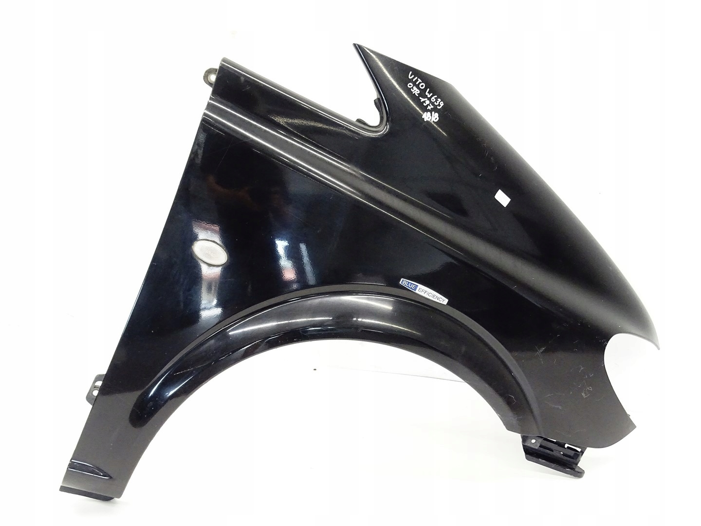 fender right front front indicator MERCEDES VITO W639 black 197
