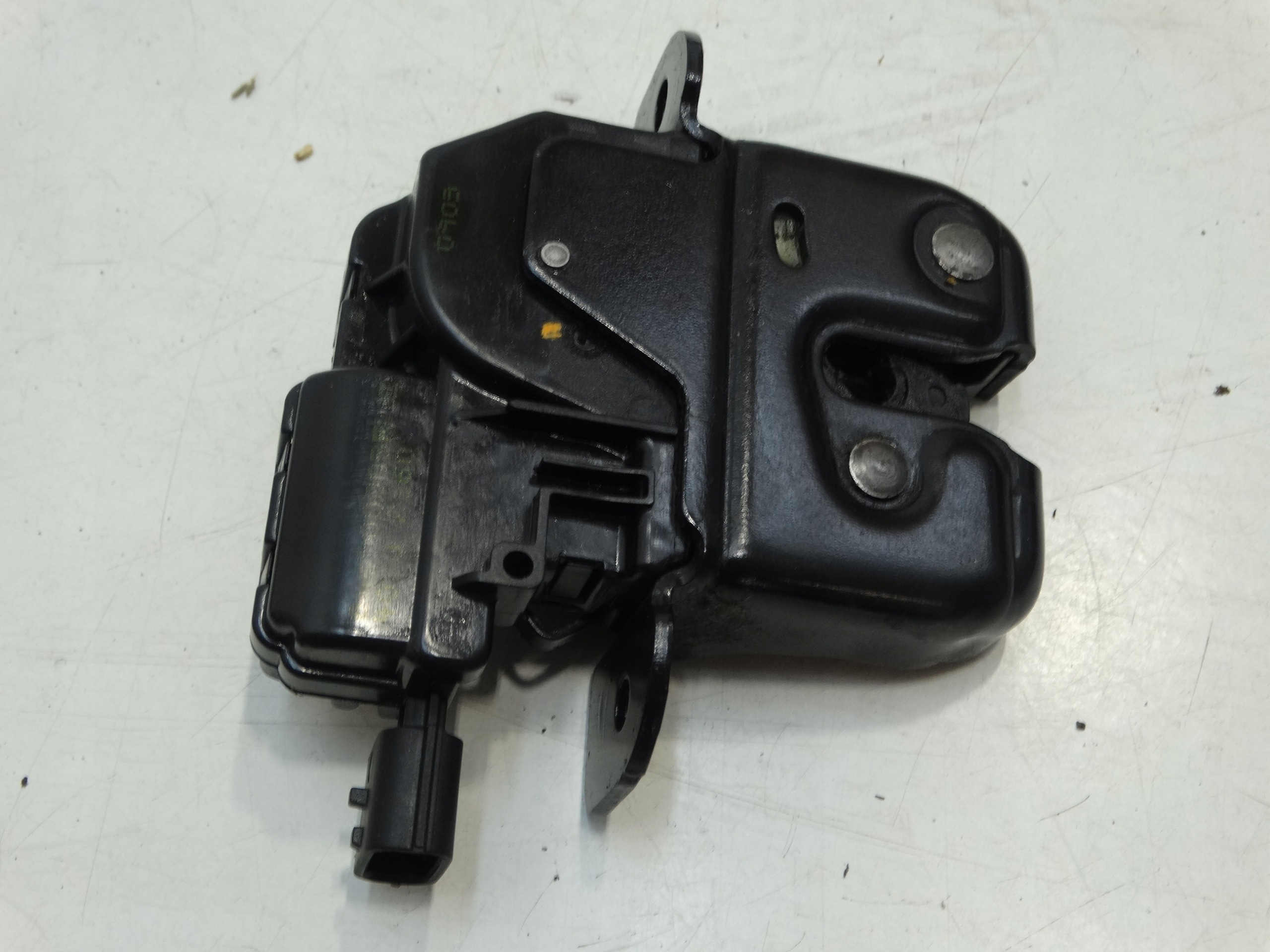 lock bonnet boot rear part RENAULT SCENIC III MEGANE III 84630003R