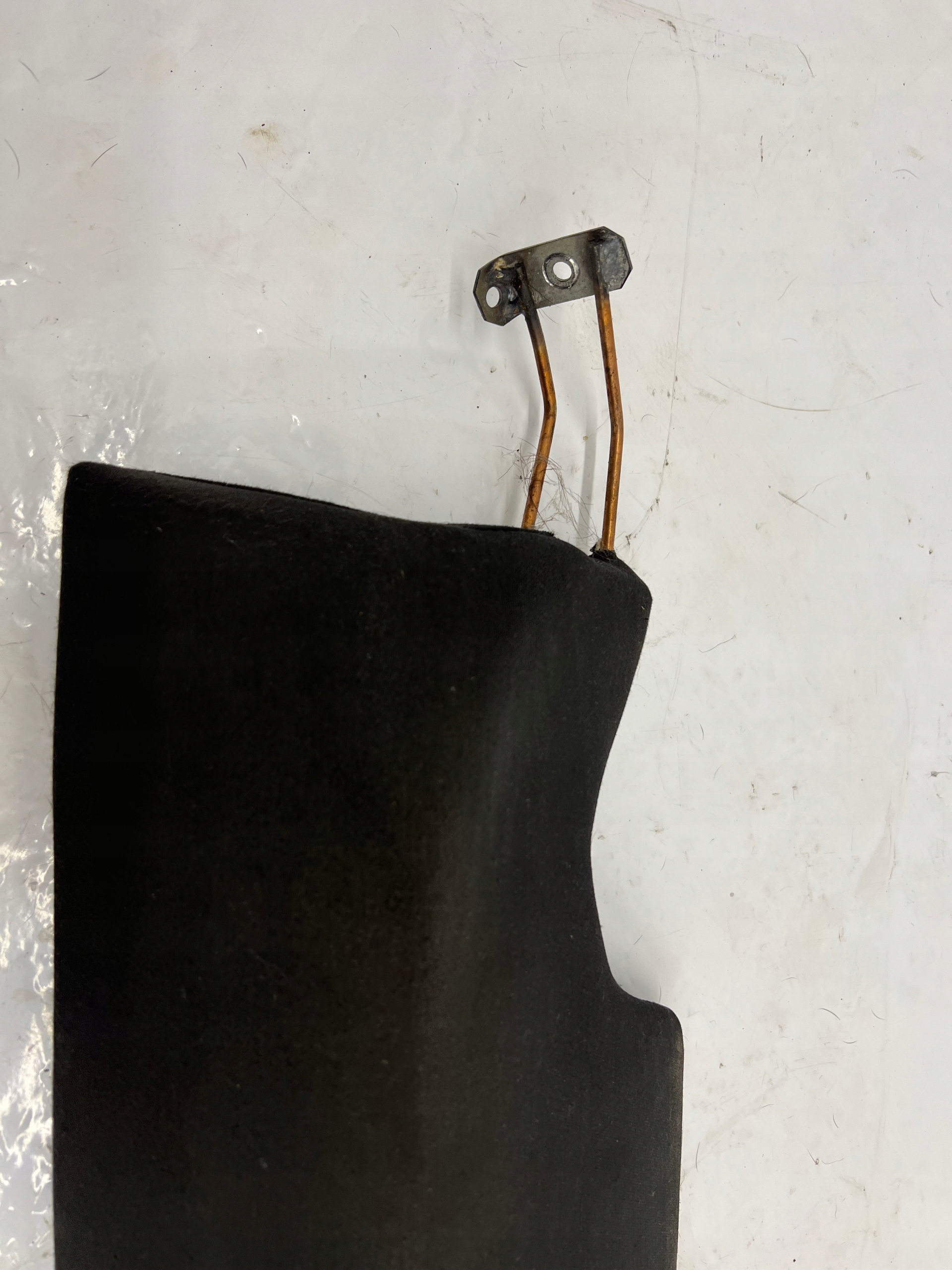 side OPARCIA KANAPY left rear part MATERIAL AUDI A6 C6 KOMBI