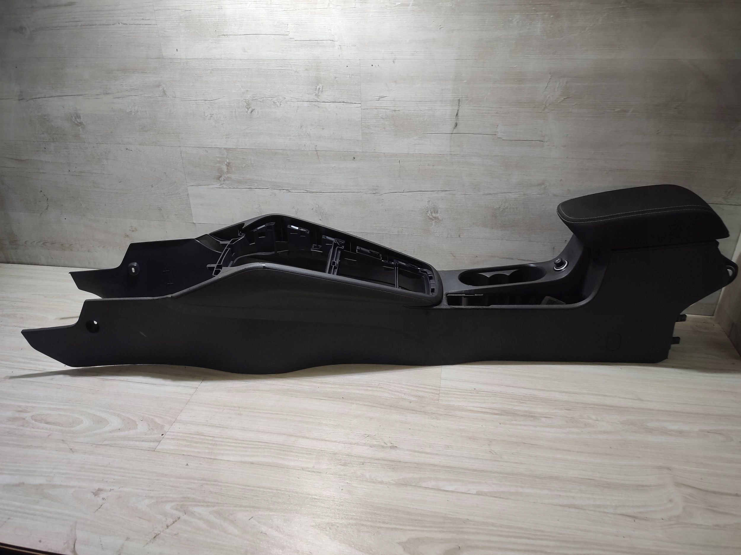 Skoda Scala 2020 tunel central