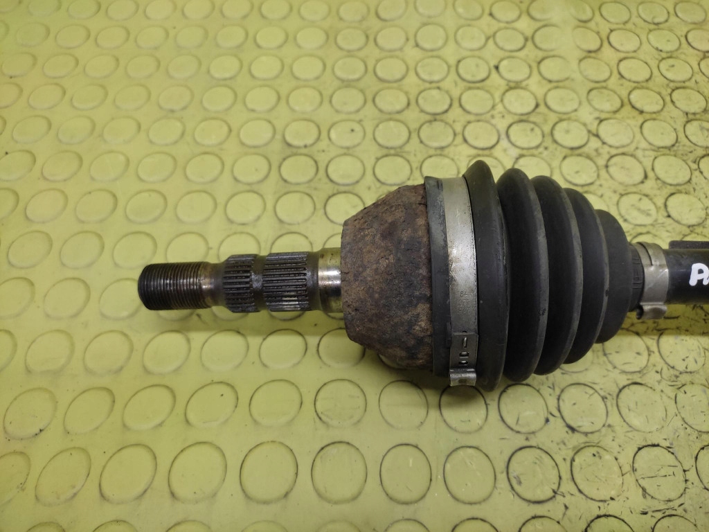 OPEL ASTRA H 1.6 semi-axis left 13136379