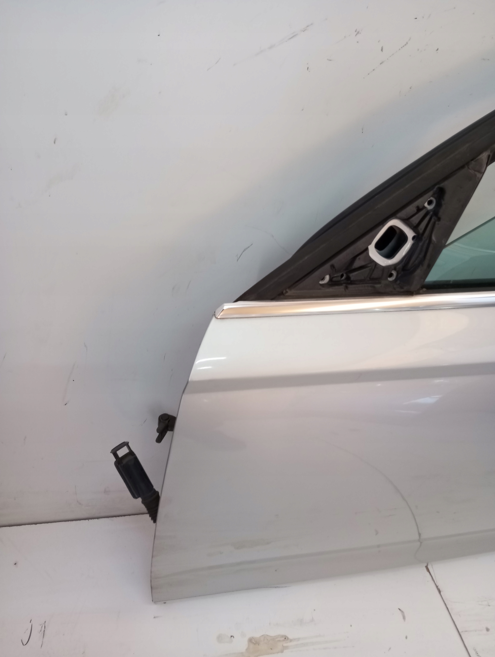 door Audi A6 4G0 12R left front