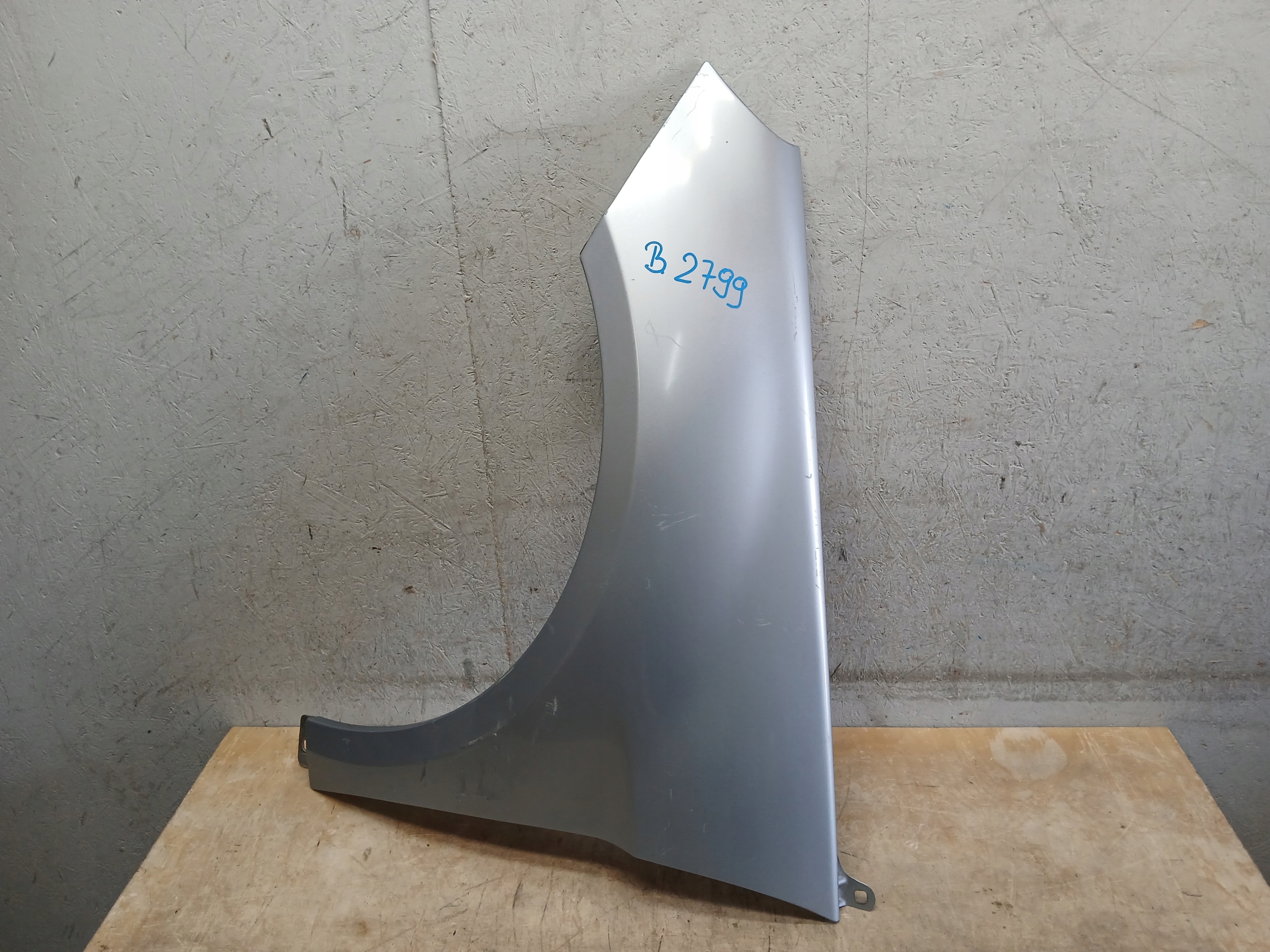 fender front left MERCEDES B KLASA W169 W245