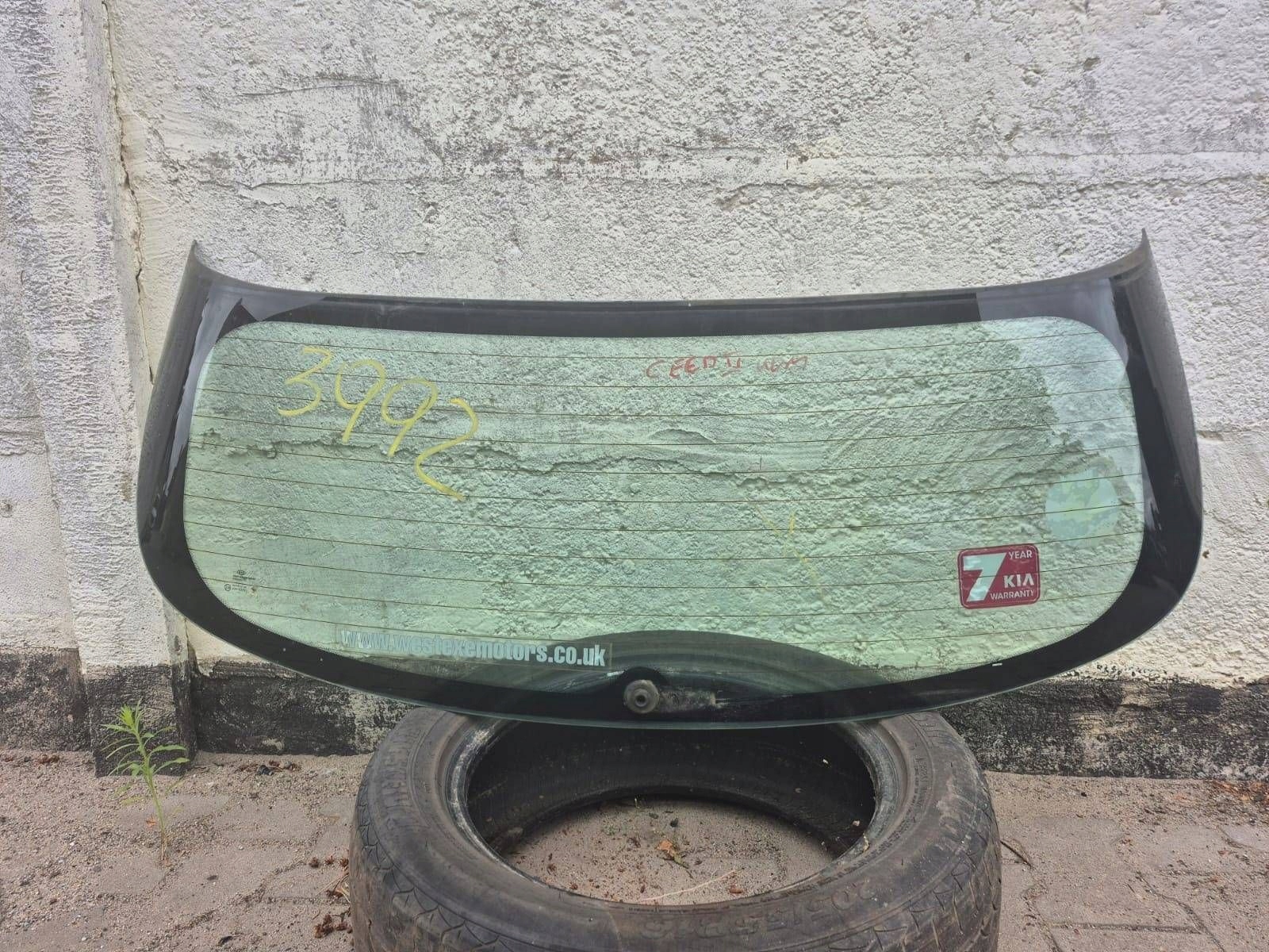 KIA CEED II KOMBI originál window rear part rear bonnet 2012