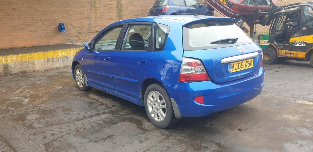 spoiler heckklappe heck Honda Civic 7 facelift EU7 2005 71700-S6D-0000