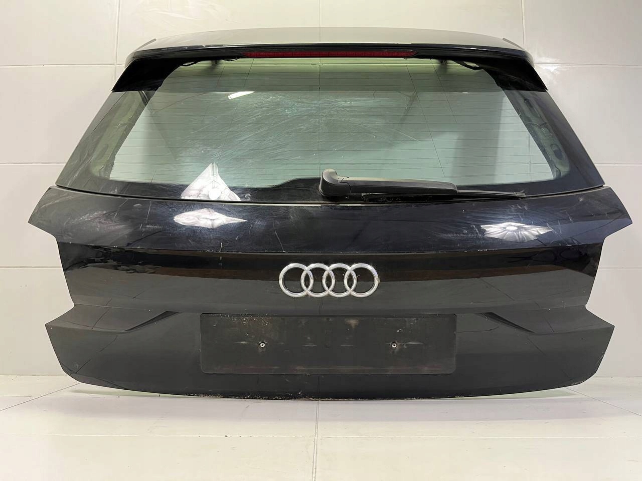 rear trunk door boot Audi Q2 GA 2018