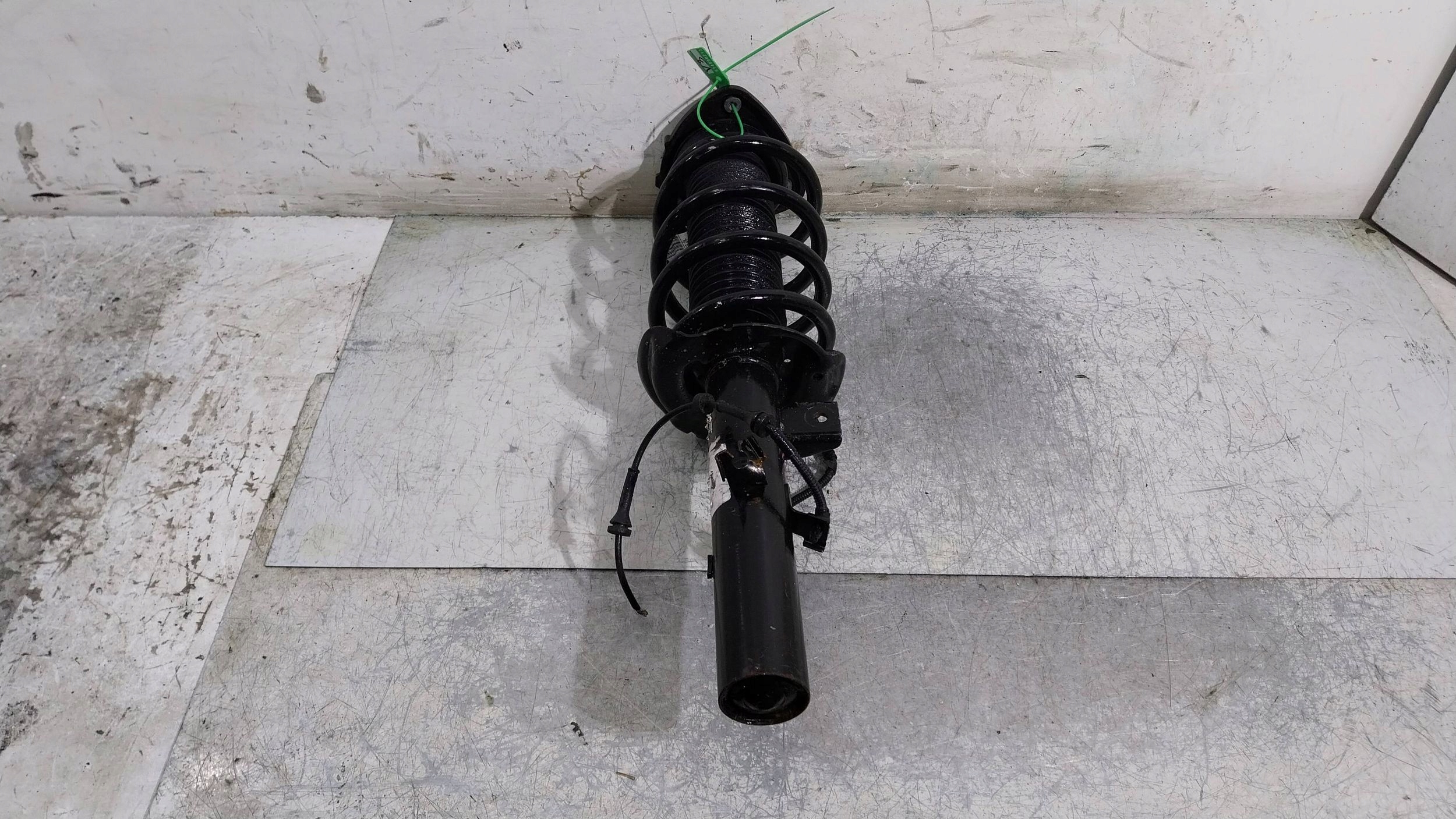shock absorber right front 32283436 VOLVO XC40 18-24