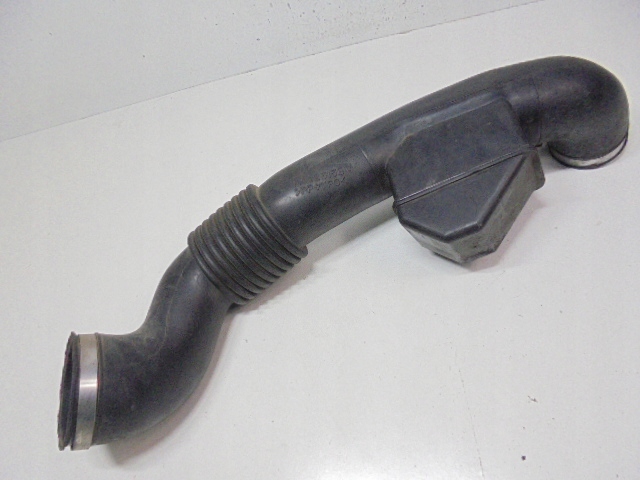 mitsubishi ECLIPSE II G2 патрубок Воздух впуск труба MB925158V 2,0