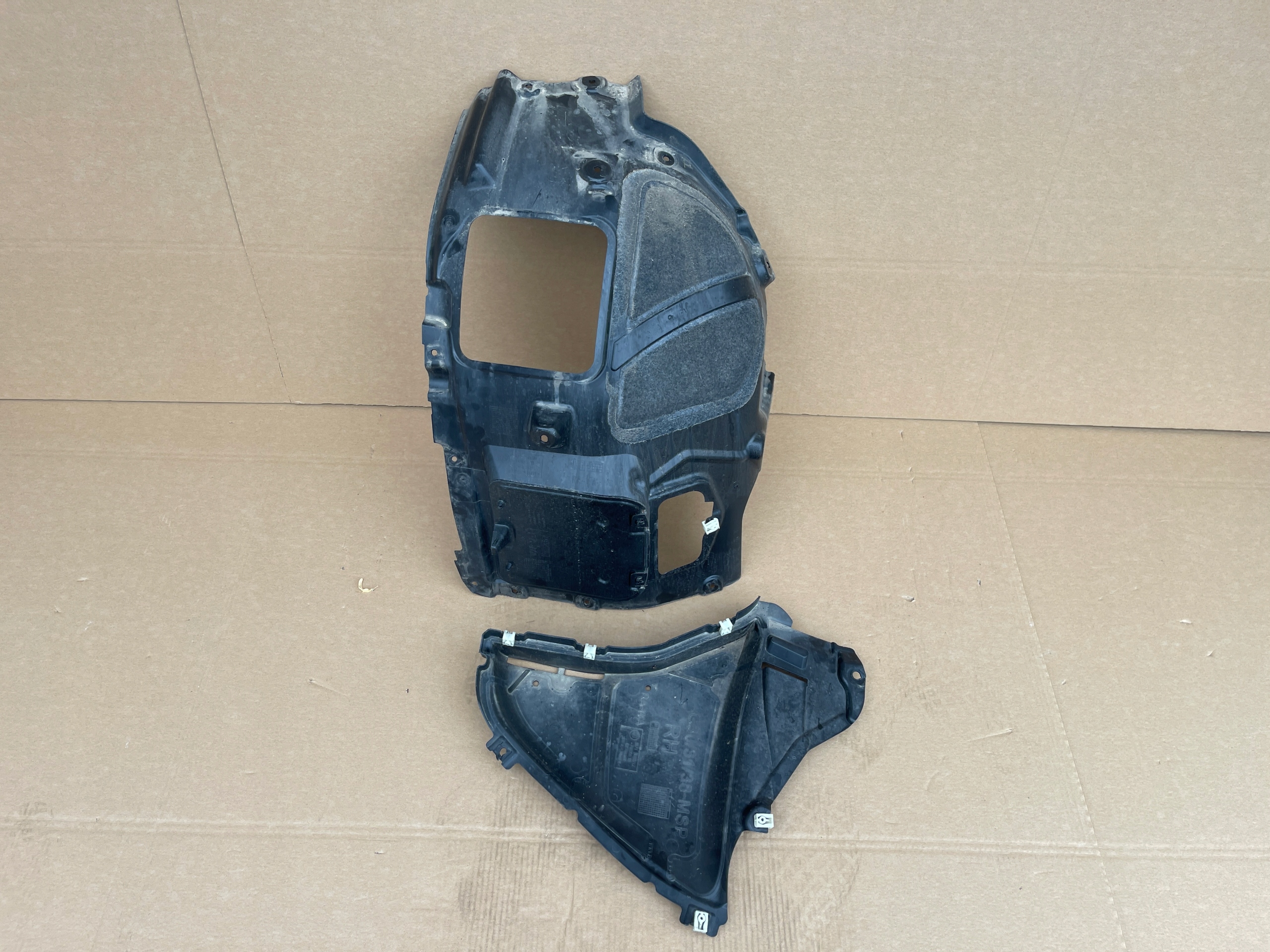 BMW 5 G30 G31 NADKOLE PRAWE PRZÓD TRÓJKĄT