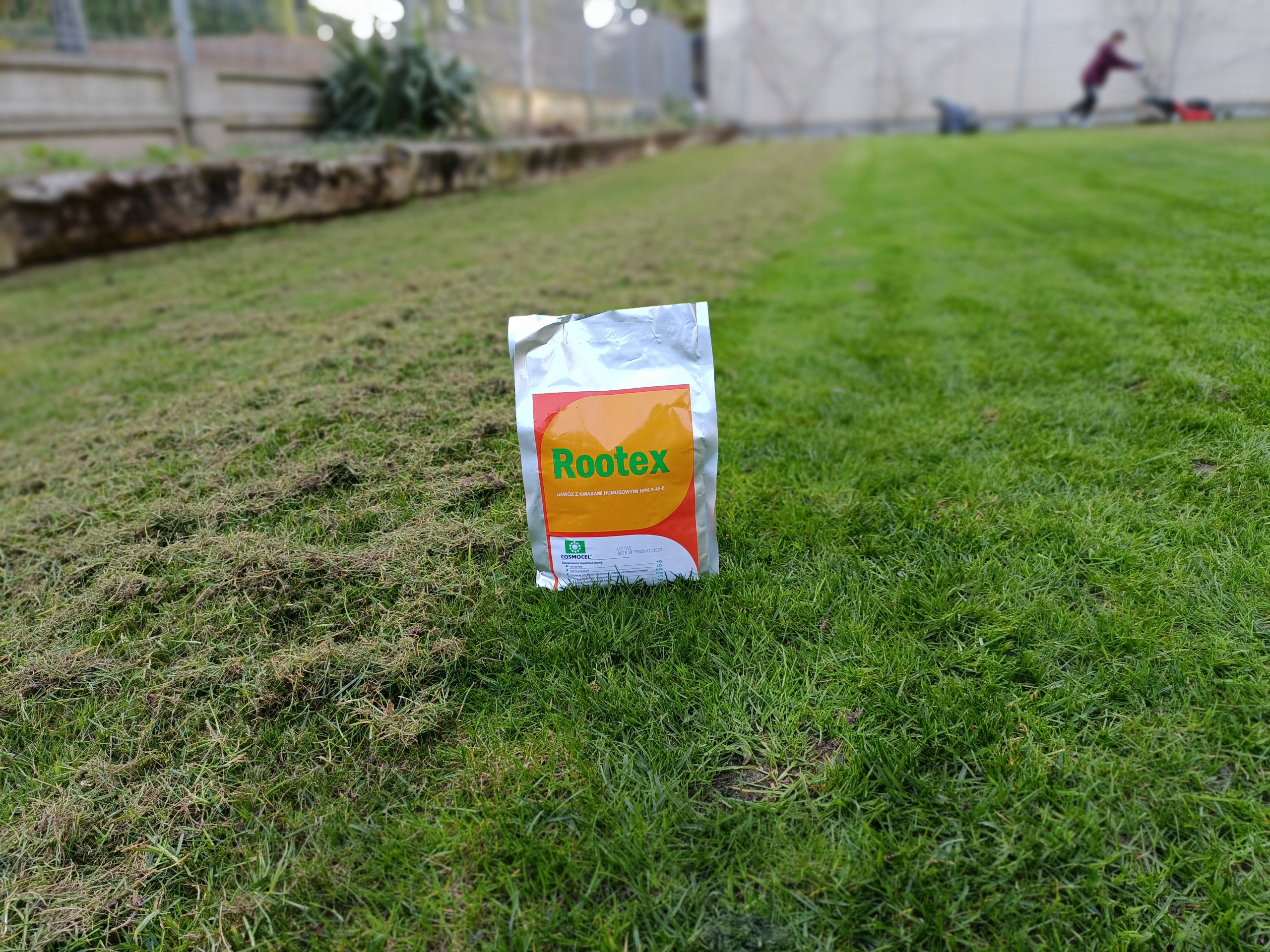 

Nawóz ukorzeniacz trawy po wertykulacji Rootex 1kg