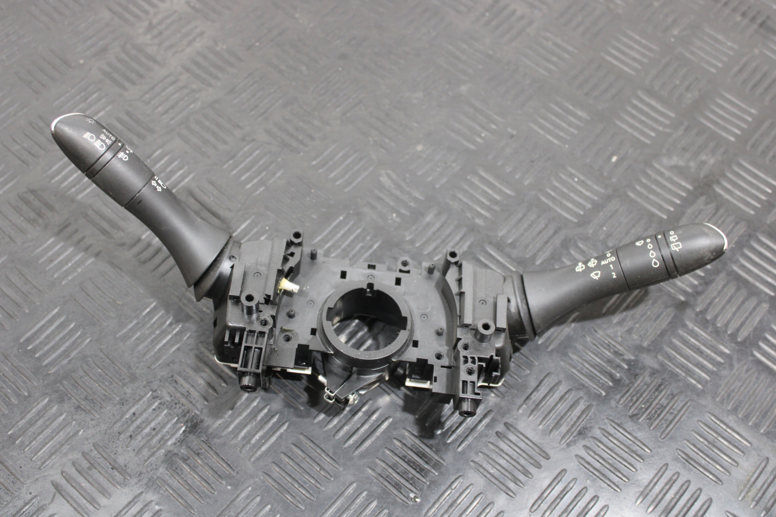 DEVIO LUCI DEVIO 255676935R RENAULT MEGANE IV 4 LIFT