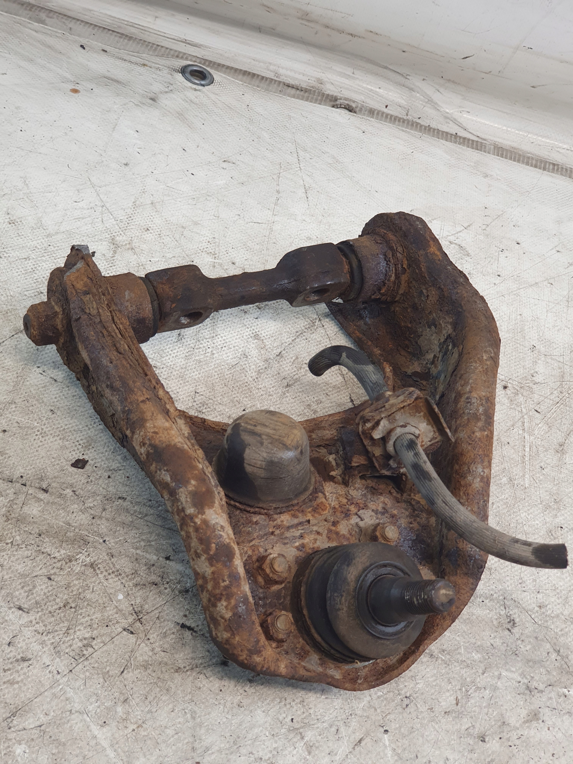arm upper right front OPEL FRONTERA A 2.4B