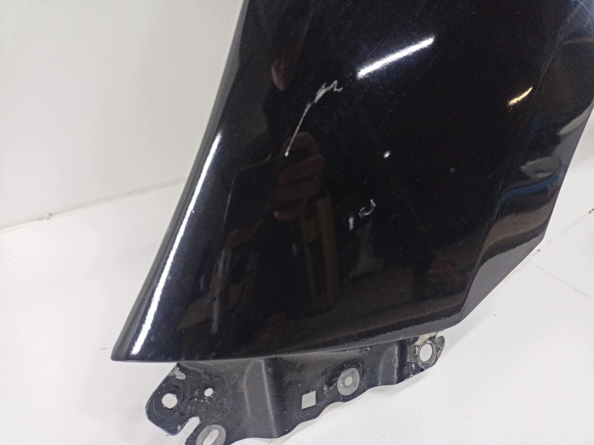 blatník předek levá strana Mazda 5 2 CW 2012