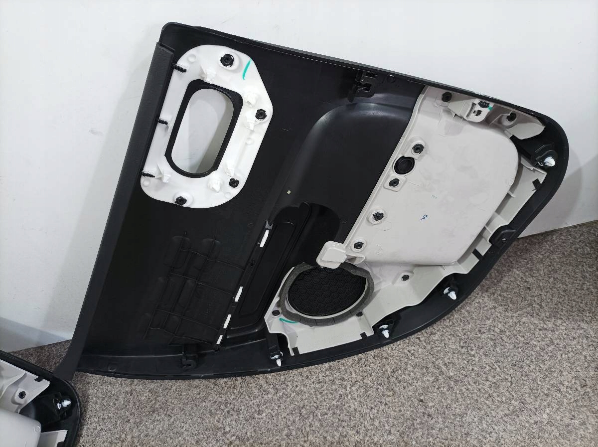upholstery side right left front rear part KOMPLET Citroen C3 III (2016-2024)